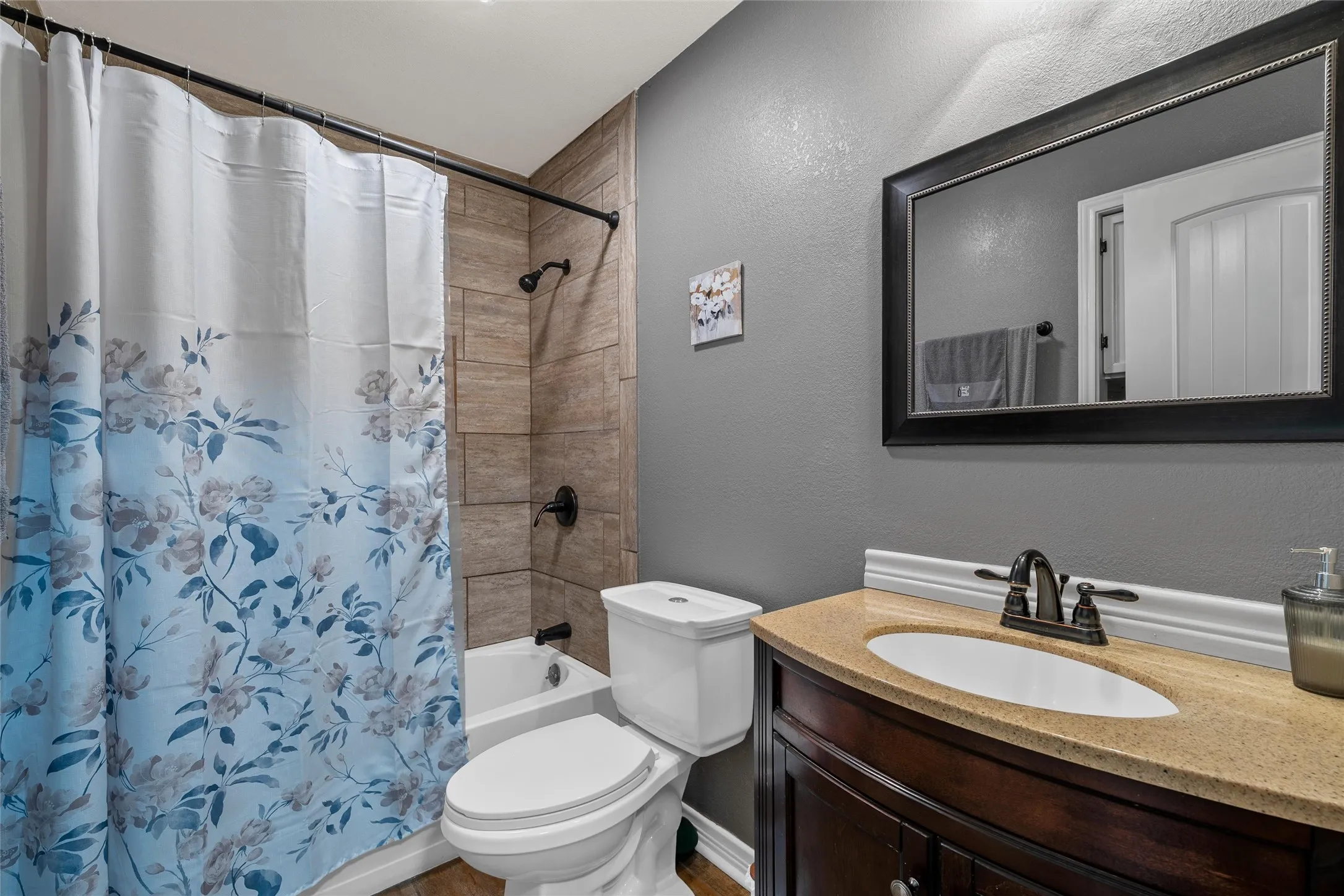 Single Family Residence For Sale in Mc Lennan County , 5286 Orchard Lane, Waco, Texas 76705, 4 Bedroom, 3 Bathroom, Garage spaces, 2,409 Sqft, built in 2021, mls#21314665, Real Estate Agent in Waco, Homes For Sale in Mc Lennan county, Homes For Sale in Waco, Realtor in Waco Texas, Real Estate Brokerage Independent Realty Texas, Luminita Cordes Realtor
