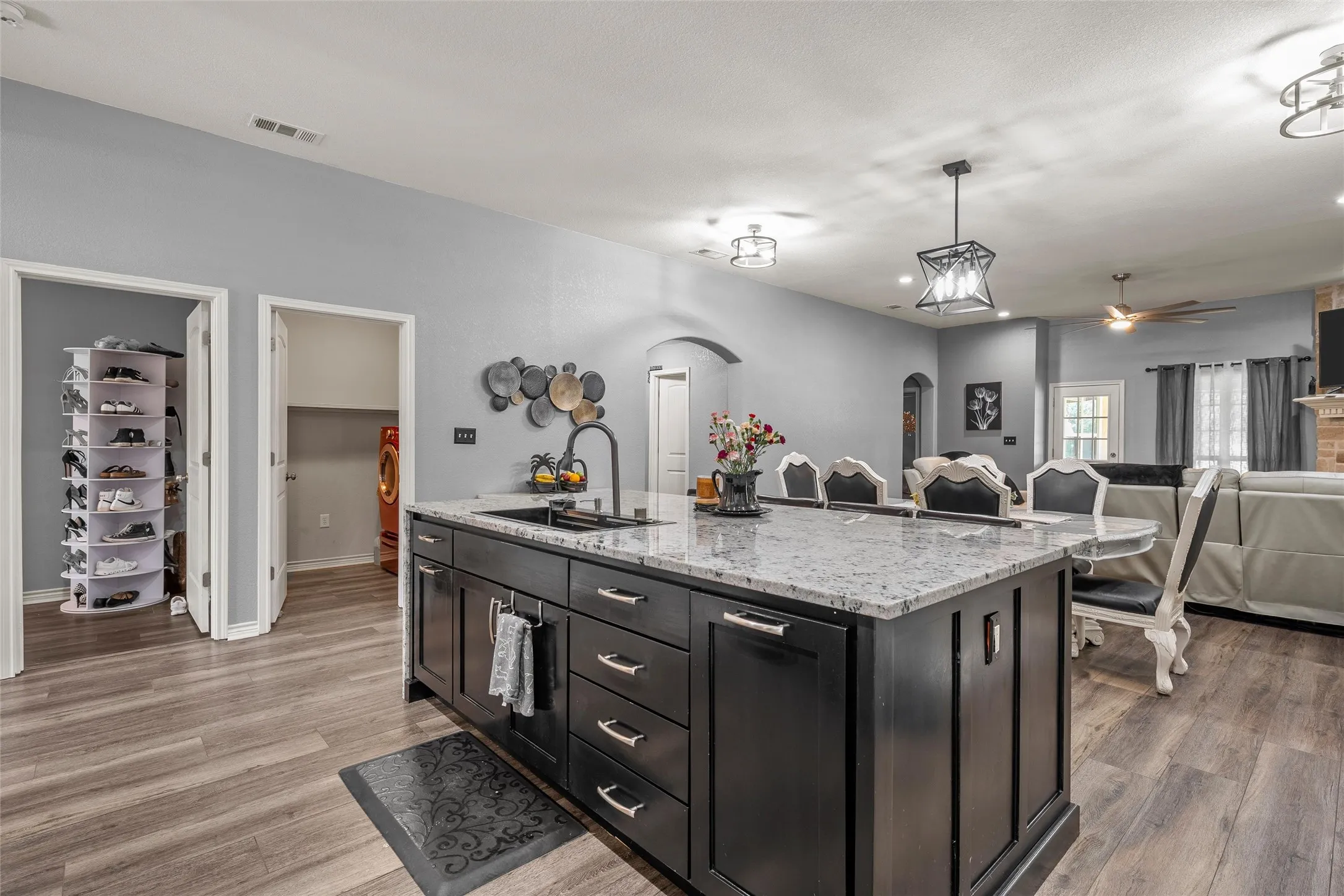 Single Family Residence For Sale in Mc Lennan County , 5286 Orchard Lane, Waco, Texas 76705, 4 Bedroom, 3 Bathroom, Garage spaces, 2,409 Sqft, built in 2021, mls#21314665, Real Estate Agent in Waco, Homes For Sale in Mc Lennan county, Homes For Sale in Waco, Realtor in Waco Texas, Real Estate Brokerage Independent Realty Texas, Luminita Cordes Realtor