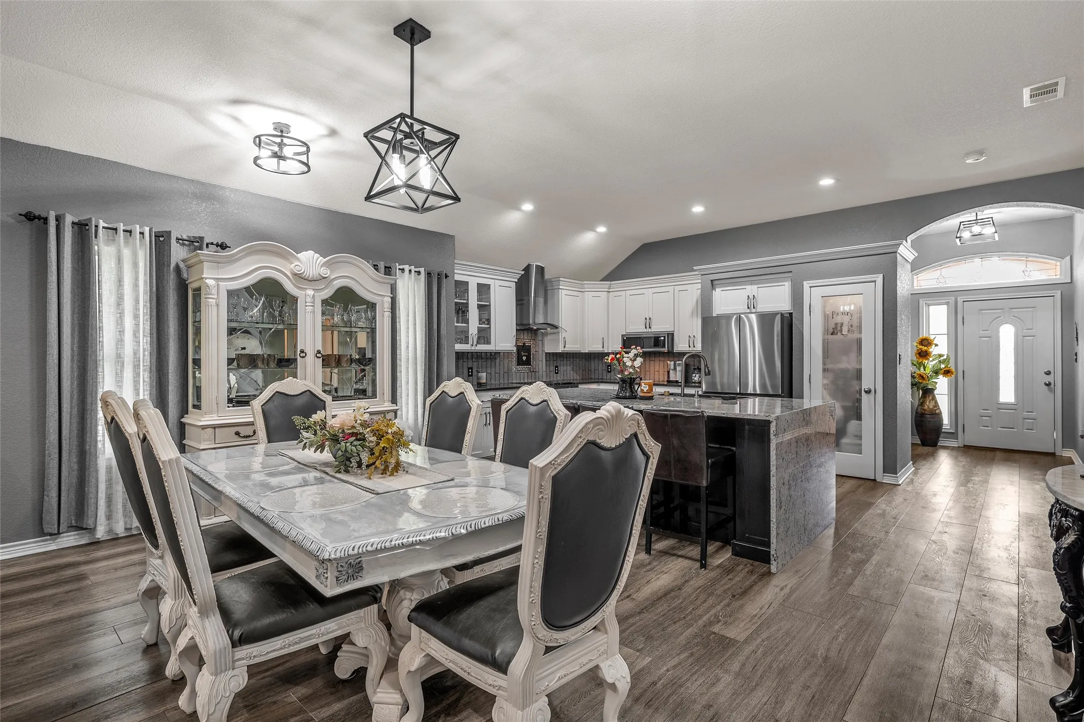Single Family Residence For Sale in Mc Lennan County , 5286 Orchard Lane, Waco, Texas 76705, 4 Bedroom, 3 Bathroom, Garage spaces, 2,409 Sqft, built in 2021, mls#21314665, Real Estate Agent in Waco, Homes For Sale in Mc Lennan county, Homes For Sale in Waco, Realtor in Waco Texas, Real Estate Brokerage Independent Realty Texas, Luminita Cordes Realtor