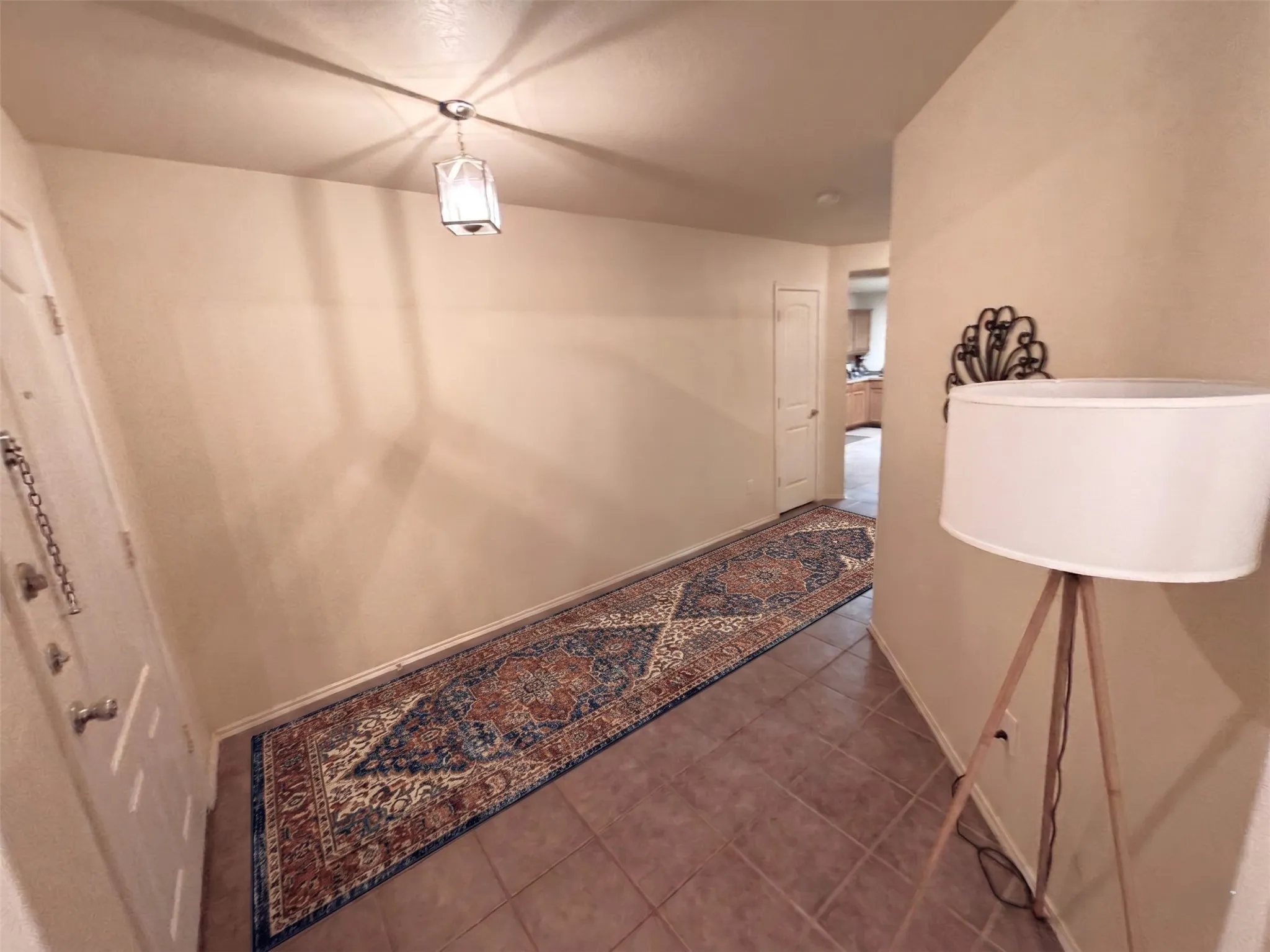 Large Foyer Entrance-all photos virtually staged