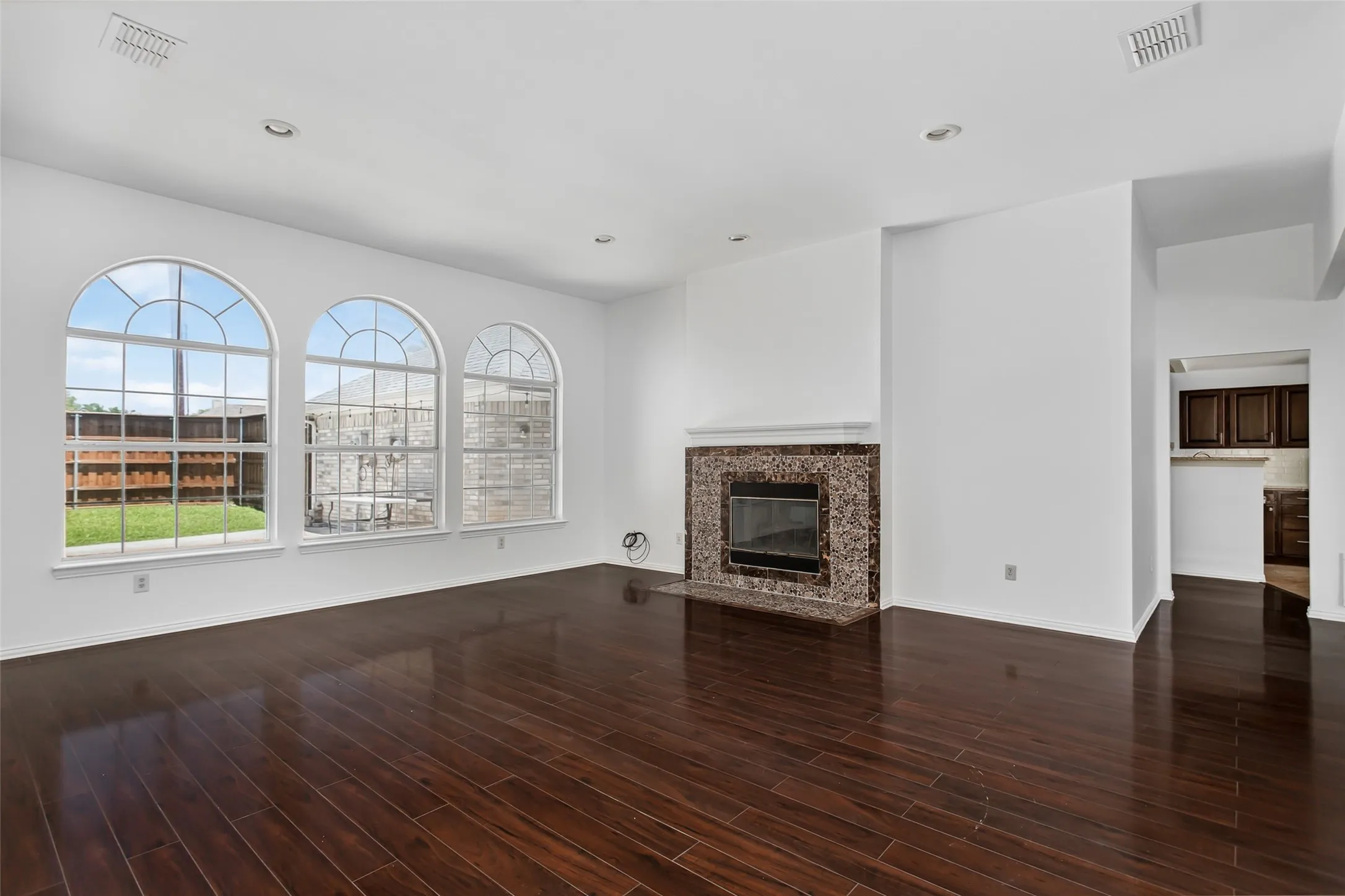 Living Room Unfurnished