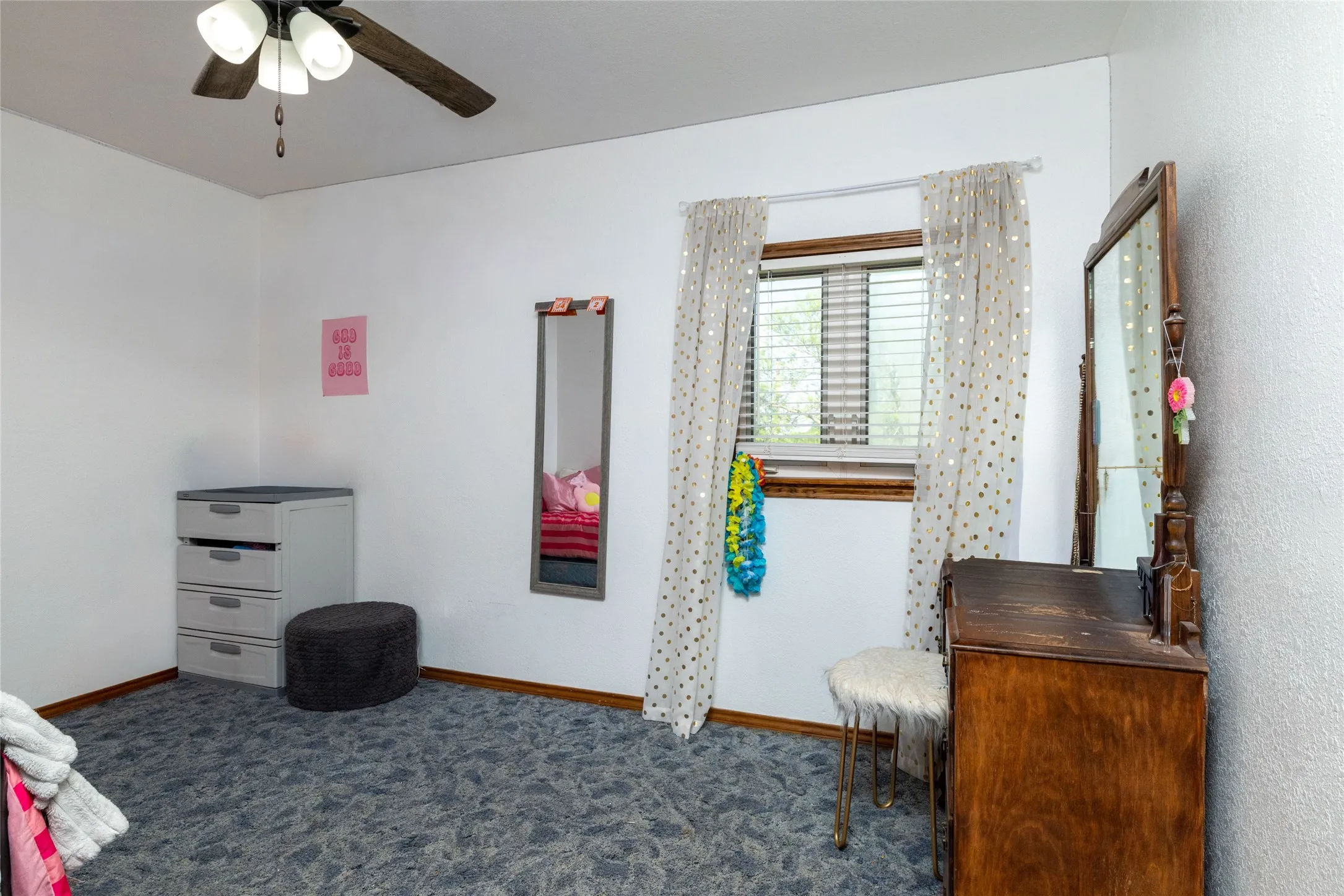 Single Family Residence For Sale in Wise County , 448 County Road 4287, Decatur, Texas 76234, 4 Bedroom, 2 Bathroom, 2 Garage spaces, 4,550 Sqft, built in 2000, mls#21315233, Real Estate Agent in Decatur, Homes For Sale in Wise county, Homes For Sale in Decatur, Realtor in Decatur Texas, Real Estate Brokerage Independent Realty Texas, Luminita Cordes Realtor