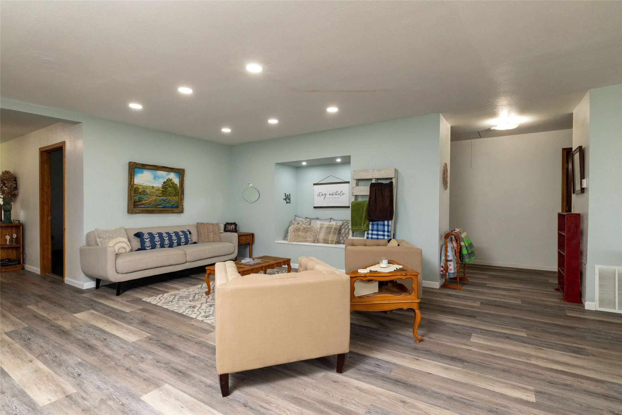 Single Family Residence For Sale in Wise County , 448 County Road 4287, Decatur, Texas 76234, 4 Bedroom, 2 Bathroom, 2 Garage spaces, 4,550 Sqft, built in 2000, mls#21315233, Real Estate Agent in Decatur, Homes For Sale in Wise county, Homes For Sale in Decatur, Realtor in Decatur Texas, Real Estate Brokerage Independent Realty Texas, Luminita Cordes Realtor