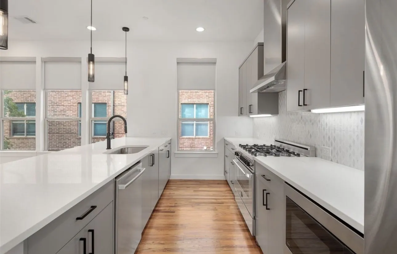 Condominium For Rent in Dallas County , 5015 Manett Street 106, Dallas, Texas 75206, 2 Bedroom, 3 Bathroom, 2 Garage spaces, 1,493 Sqft, built in 2017, mls#21313409, Real Estate Agent in Dallas, Homes For Rent in Dallas county, Homes For Rent in Dallas, Realtor in Dallas Texas, Real Estate Brokerage Independent Realty Texas, Luminita Cordes Realtor