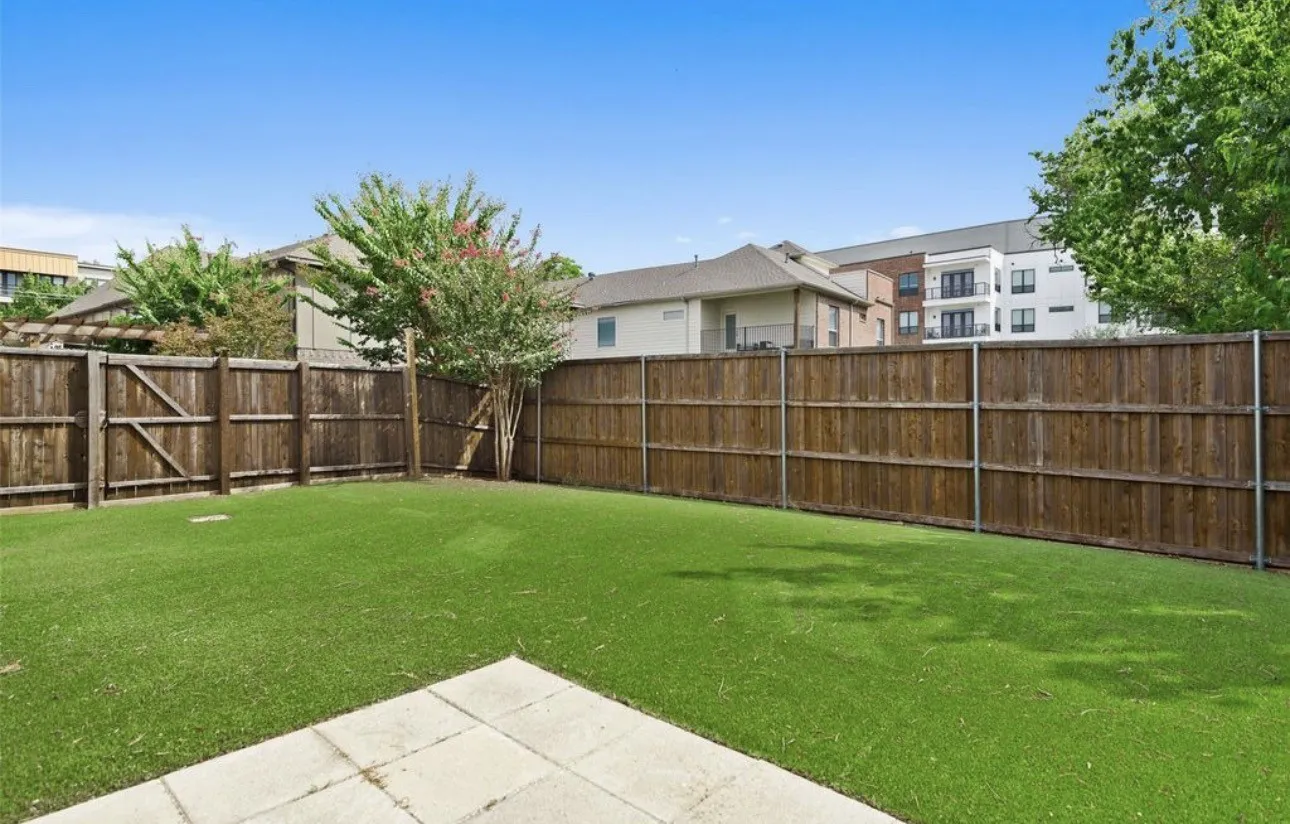 Condominium For Rent in Dallas County , 5015 Manett Street 106, Dallas, Texas 75206, 2 Bedroom, 3 Bathroom, 2 Garage spaces, 1,493 Sqft, built in 2017, mls#21313409, Real Estate Agent in Dallas, Homes For Rent in Dallas county, Homes For Rent in Dallas, Realtor in Dallas Texas, Real Estate Brokerage Independent Realty Texas, Luminita Cordes Realtor