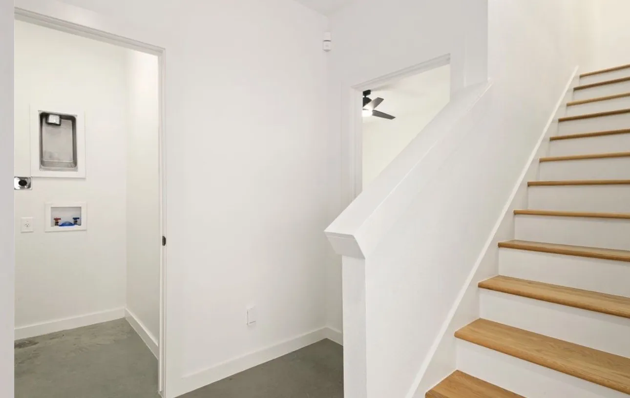 Condominium For Rent in Dallas County , 5015 Manett Street 106, Dallas, Texas 75206, 2 Bedroom, 3 Bathroom, 2 Garage spaces, 1,493 Sqft, built in 2017, mls#21313409, Real Estate Agent in Dallas, Homes For Rent in Dallas county, Homes For Rent in Dallas, Realtor in Dallas Texas, Real Estate Brokerage Independent Realty Texas, Luminita Cordes Realtor