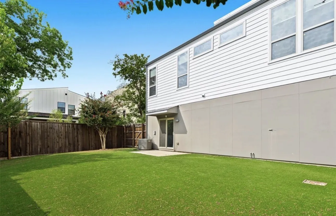 Condominium For Rent in Dallas County , 5015 Manett Street 106, Dallas, Texas 75206, 2 Bedroom, 3 Bathroom, 2 Garage spaces, 1,493 Sqft, built in 2017, mls#21313409, Real Estate Agent in Dallas, Homes For Rent in Dallas county, Homes For Rent in Dallas, Realtor in Dallas Texas, Real Estate Brokerage Independent Realty Texas, Luminita Cordes Realtor