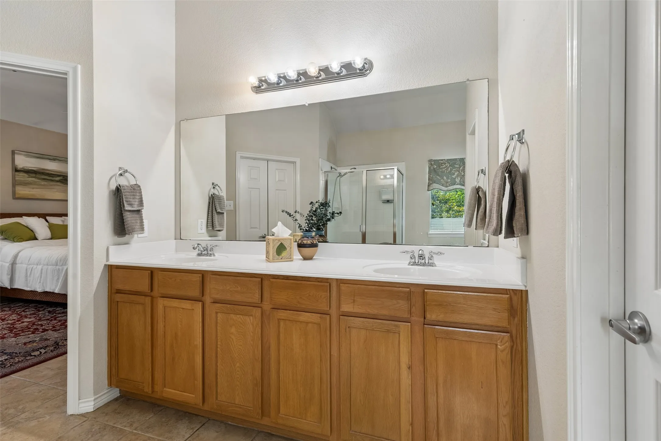 Single Family Residence For Sale in Denton County , 1104 Bell Manor Drive, Savannah, Texas 76227, 4 Bedroom, 2 Bathroom, 3 Garage spaces, 2,203 Sqft, built in 2005, mls#21312274, Real Estate Agent in Savannah, Homes For Sale in Denton county, Homes For Sale in Savannah, Realtor in Savannah Texas, Real Estate Brokerage Independent Realty Texas, Luminita Cordes Realtor