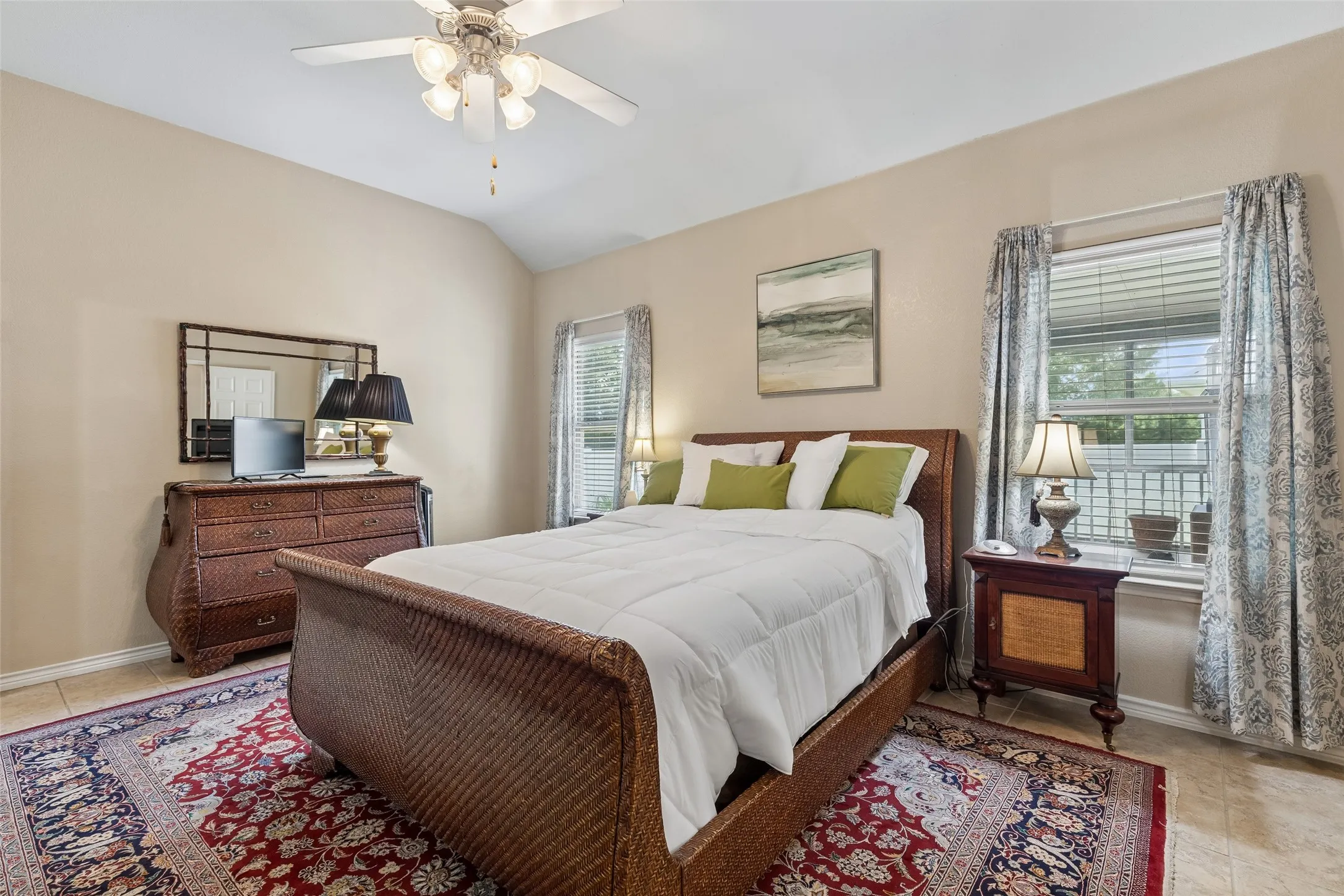 Single Family Residence For Sale in Denton County , 1104 Bell Manor Drive, Savannah, Texas 76227, 4 Bedroom, 2 Bathroom, 3 Garage spaces, 2,203 Sqft, built in 2005, mls#21312274, Real Estate Agent in Savannah, Homes For Sale in Denton county, Homes For Sale in Savannah, Realtor in Savannah Texas, Real Estate Brokerage Independent Realty Texas, Luminita Cordes Realtor