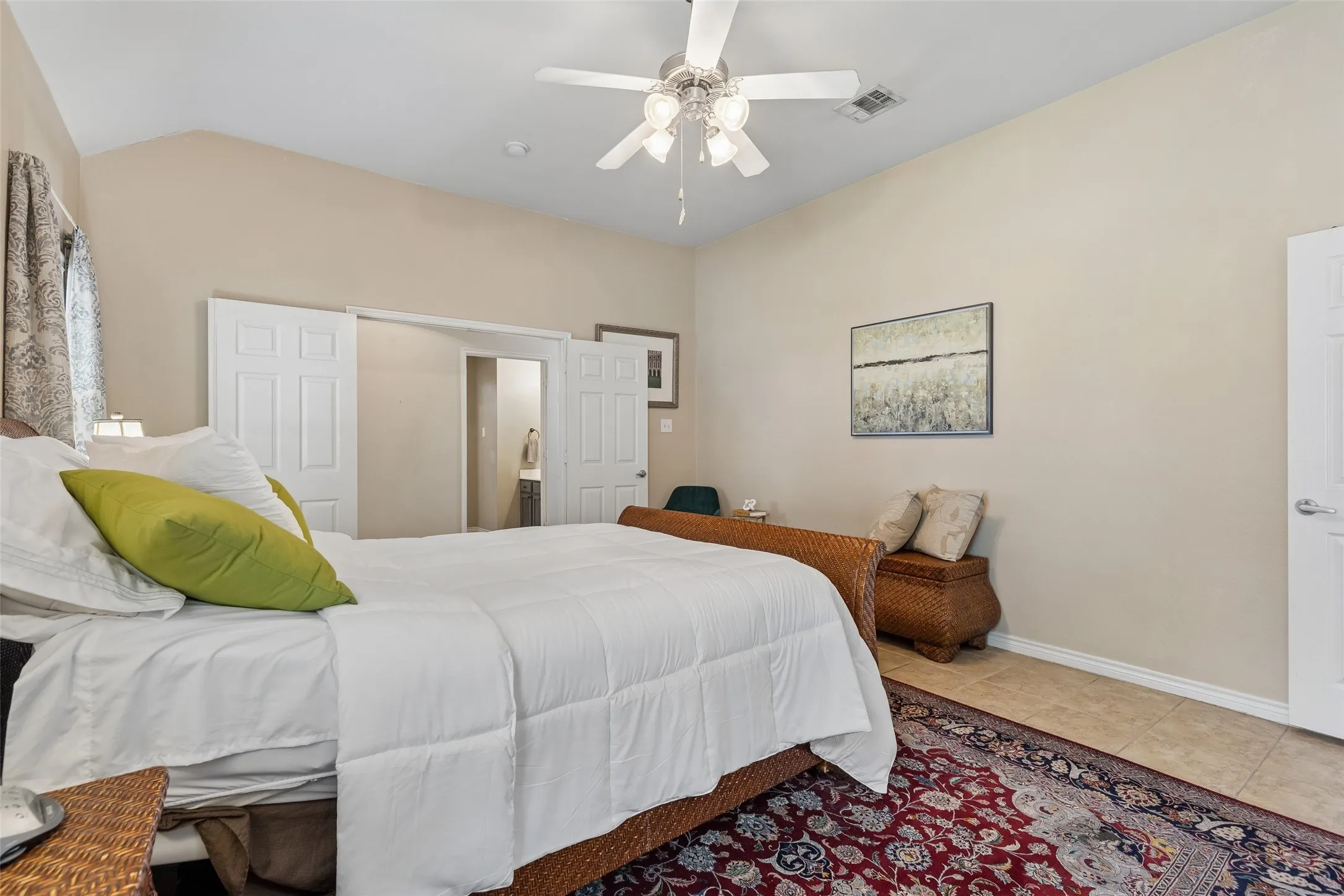 Single Family Residence For Sale in Denton County , 1104 Bell Manor Drive, Savannah, Texas 76227, 4 Bedroom, 2 Bathroom, 3 Garage spaces, 2,203 Sqft, built in 2005, mls#21312274, Real Estate Agent in Savannah, Homes For Sale in Denton county, Homes For Sale in Savannah, Realtor in Savannah Texas, Real Estate Brokerage Independent Realty Texas, Luminita Cordes Realtor