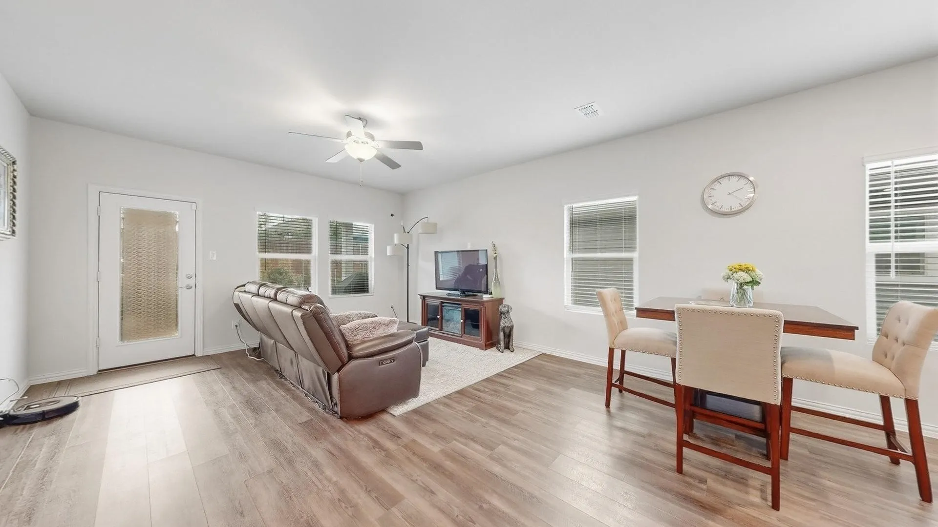 Single Family Residence For Sale in Kaufman County , 2108 River Pine Road, Forney, Texas 75126, 4 Bedroom, 3 Bathroom, 2 Garage spaces, 2,253 Sqft, built in 2022, mls#21312828, Real Estate Agent in Forney, Homes For Sale in Kaufman county, Homes For Sale in Forney, Realtor in Forney Texas, Real Estate Brokerage Independent Realty Texas, Luminita Cordes Realtor