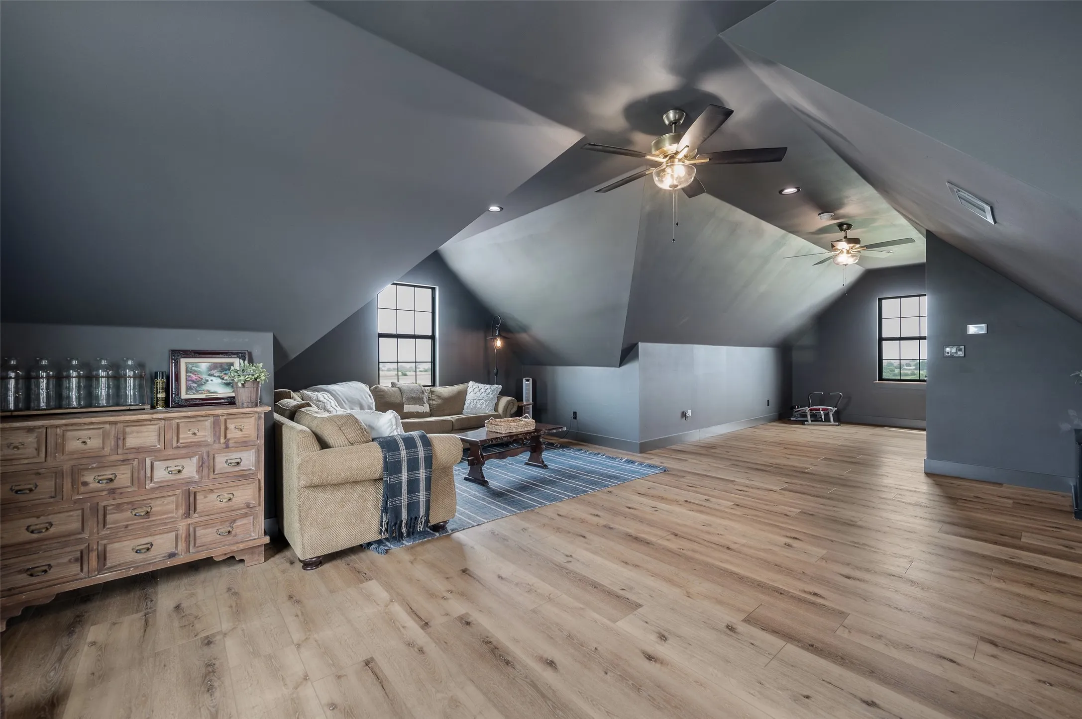 Single Family Residence For Sale in Cooke County , 249 County Road 359, Muenster, Texas 76252, 4 Bedroom, 4 Bathroom, 2 Garage spaces, 3,924 Sqft, built in 2023, mls#21314721, Real Estate Agent in Muenster, Homes For Sale in Cooke county, Homes For Sale in Muenster, Realtor in Muenster Texas, Real Estate Brokerage Independent Realty Texas, Luminita Cordes Realtor