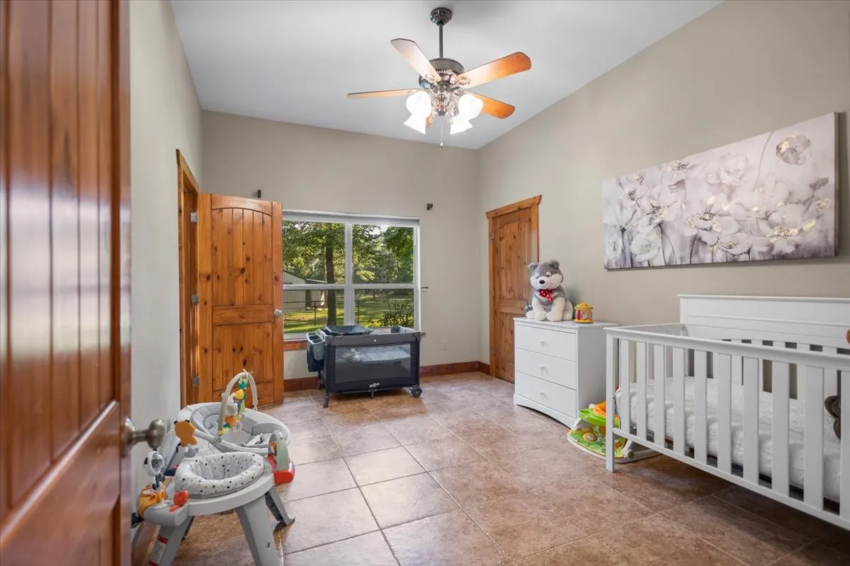 Single Family Residence For Sale in Smith County , 18598 FM 1804, Lindale, Texas 75771, 4 Bedroom, 3 Bathroom, 2 Garage spaces, 2,942 Sqft, built in 2011, mls#21315245, Real Estate Agent in Lindale, Homes For Sale in Smith county, Homes For Sale in Lindale, Realtor in Lindale Texas, Real Estate Brokerage Independent Realty Texas, Luminita Cordes Realtor