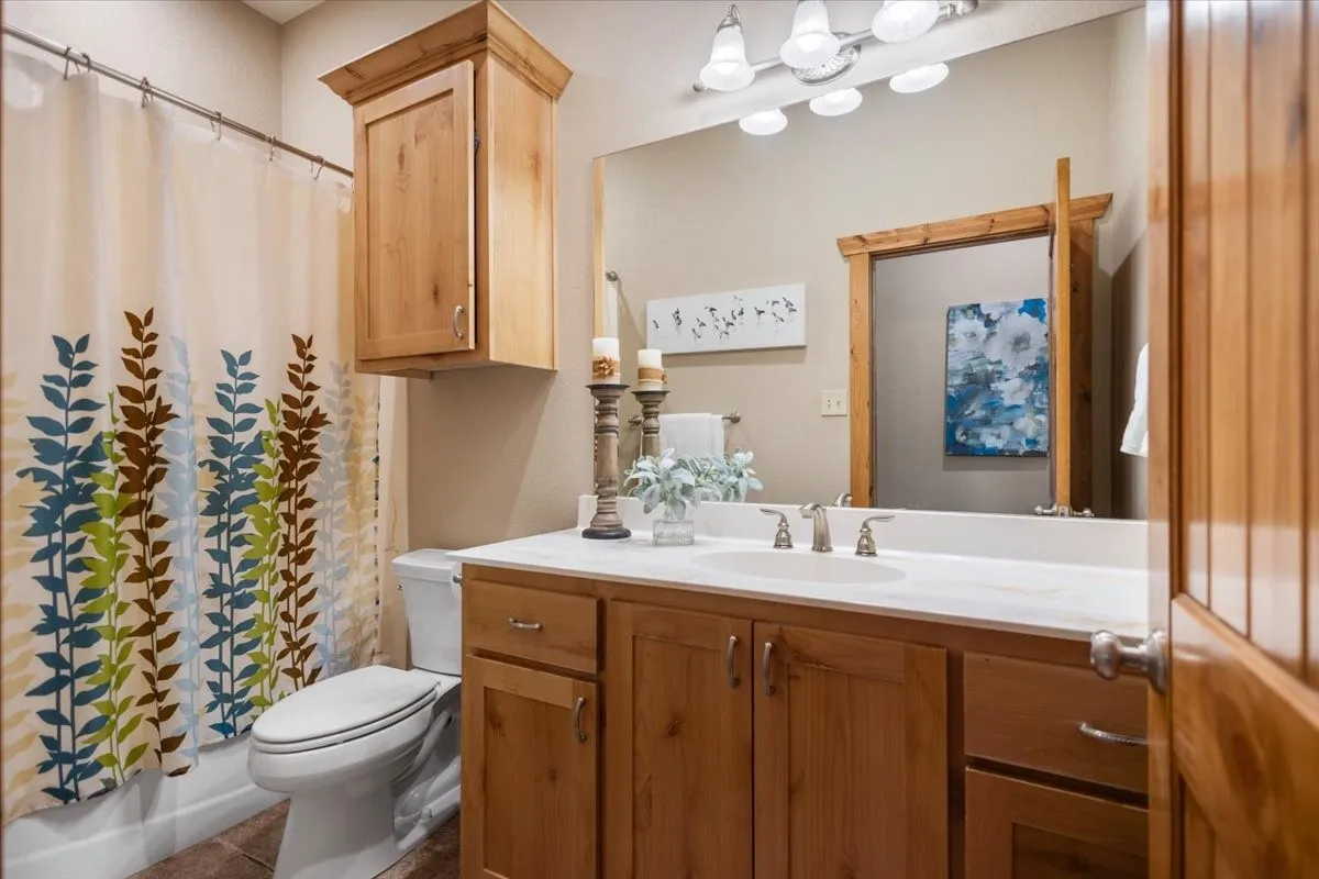 Single Family Residence For Sale in Smith County , 18598 FM 1804, Lindale, Texas 75771, 4 Bedroom, 3 Bathroom, 2 Garage spaces, 2,942 Sqft, built in 2011, mls#21315245, Real Estate Agent in Lindale, Homes For Sale in Smith county, Homes For Sale in Lindale, Realtor in Lindale Texas, Real Estate Brokerage Independent Realty Texas, Luminita Cordes Realtor