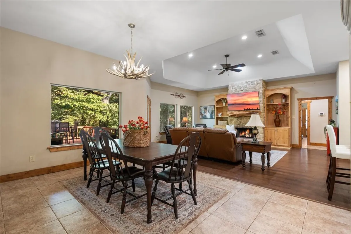 Single Family Residence For Sale in Smith County , 18598 FM 1804, Lindale, Texas 75771, 4 Bedroom, 3 Bathroom, 2 Garage spaces, 2,942 Sqft, built in 2011, mls#21315245, Real Estate Agent in Lindale, Homes For Sale in Smith county, Homes For Sale in Lindale, Realtor in Lindale Texas, Real Estate Brokerage Independent Realty Texas, Luminita Cordes Realtor