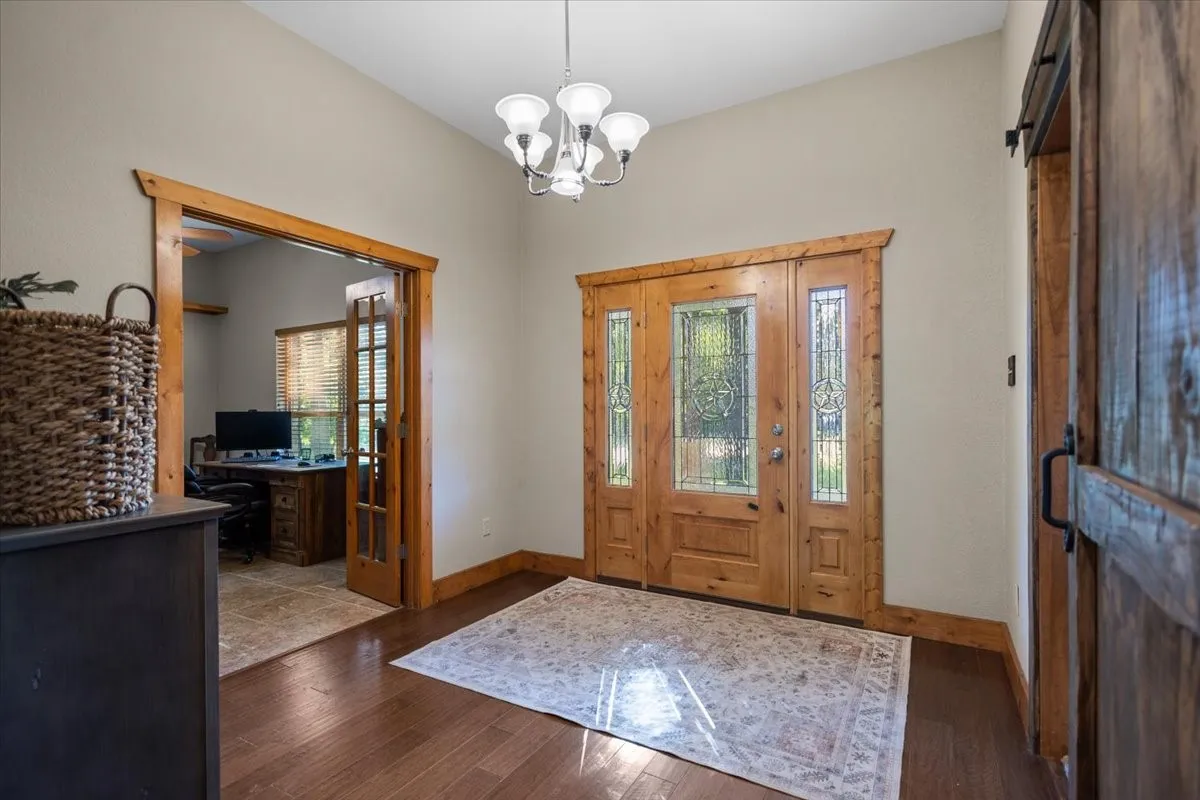 Single Family Residence For Sale in Smith County , 18598 FM 1804, Lindale, Texas 75771, 4 Bedroom, 3 Bathroom, 2 Garage spaces, 2,942 Sqft, built in 2011, mls#21315245, Real Estate Agent in Lindale, Homes For Sale in Smith county, Homes For Sale in Lindale, Realtor in Lindale Texas, Real Estate Brokerage Independent Realty Texas, Luminita Cordes Realtor