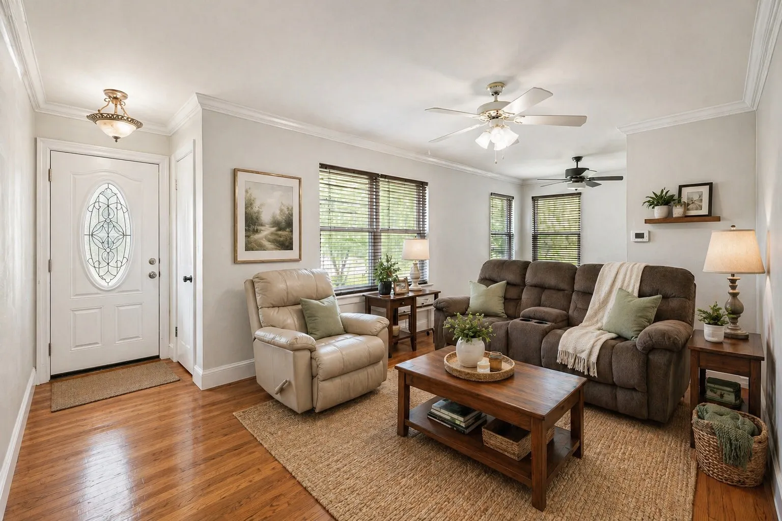Single Family Residence For Sale in Dallas County , 10382 Newcombe Drive, Dallas, Texas 75228, 2 Bedroom, 1 Bathroom, 2 Garage spaces, 1,278 Sqft, built in 1953, mls#21315273, Real Estate Agent in Dallas, Homes For Sale in Dallas county, Homes For Sale in Dallas, Realtor in Dallas Texas, Real Estate Brokerage Independent Realty Texas, Luminita Cordes Realtor