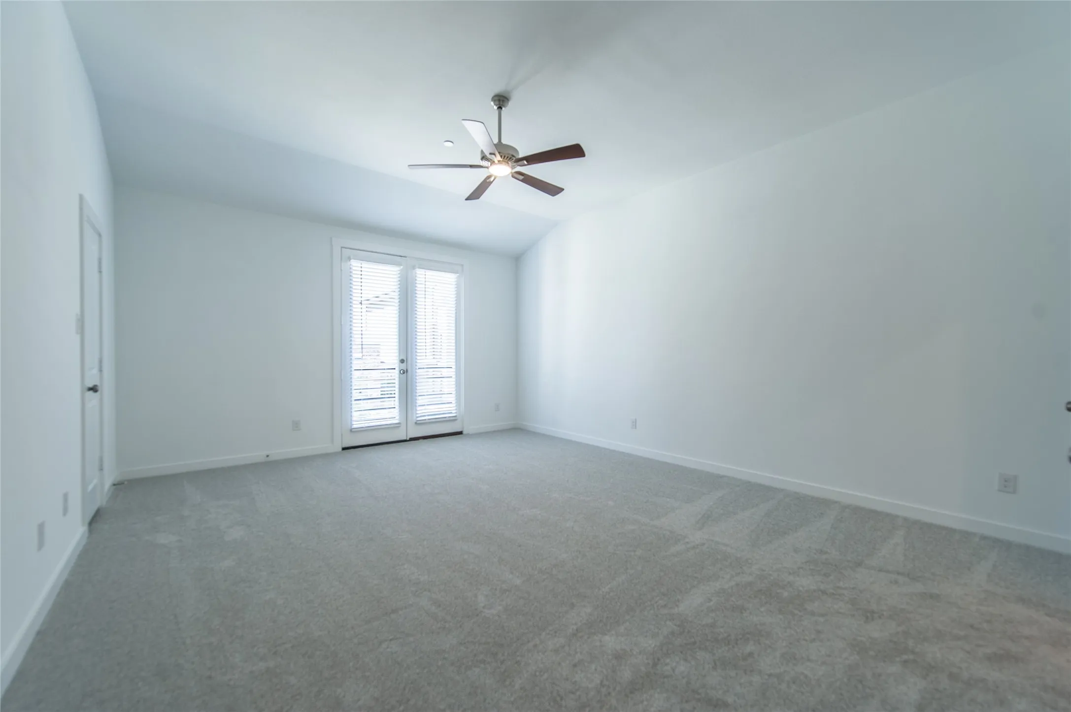 Townhouse For Rent in Collin County , 1540 Navasota Trail, Plano, Texas 75075, 3 Bedrooms, 3 Bathrooms, 2 Garage spaces, 2,064 Sqft, built in 2019, Price $2,750, mls#21315276, Real Estate Agent in Plano, Homes For Rent in Collin county, Homes For Rent in Plano, Realtor in Plano Texas, Real Estate Brokerage Independent Realty Texas, Luminita Cordes Realtor