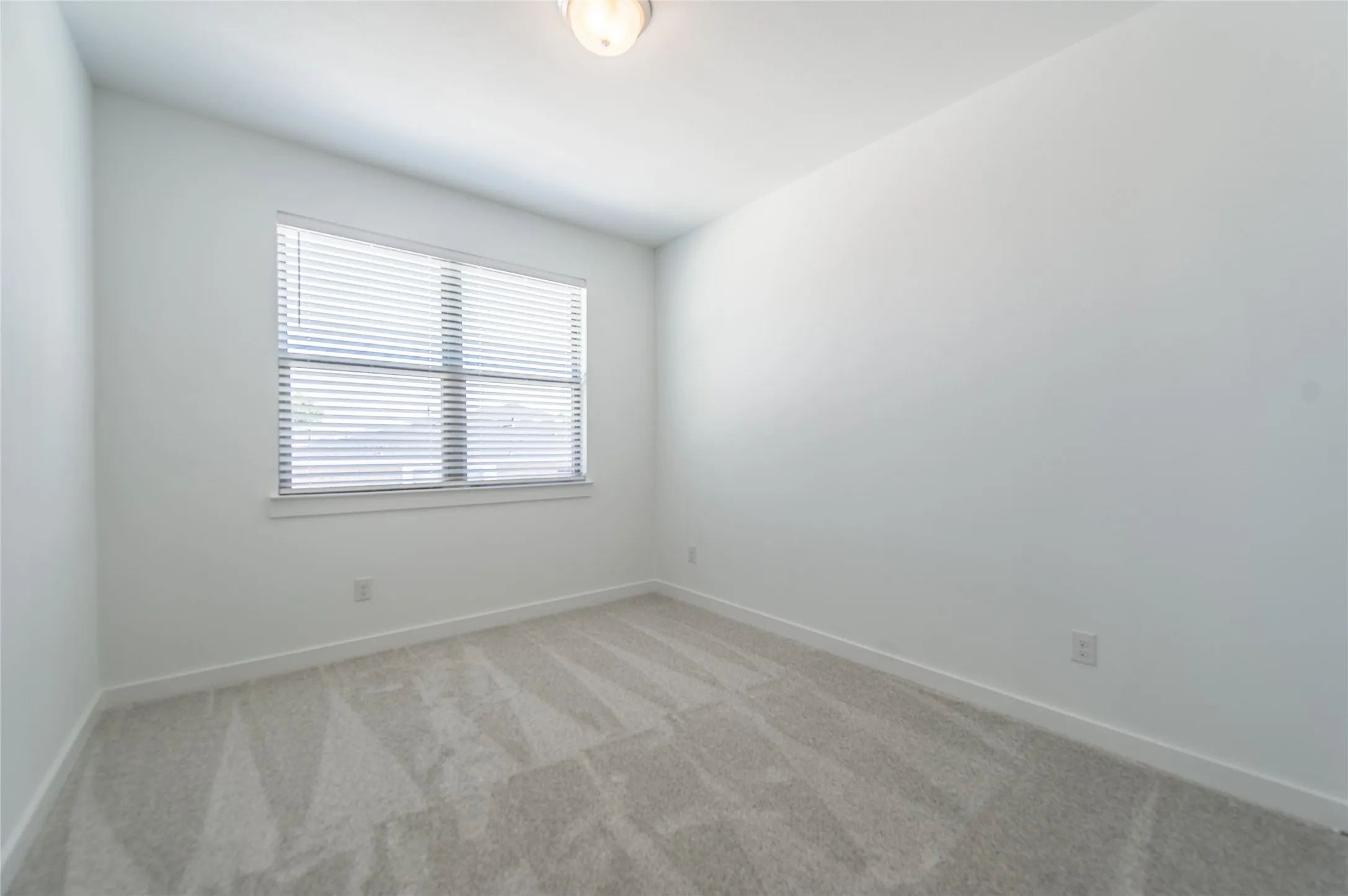 Townhouse For Rent in Collin County , 1540 Navasota Trail, Plano, Texas 75075, 3 Bedrooms, 3 Bathrooms, 2 Garage spaces, 2,064 Sqft, built in 2019, Price $2,750, mls#21315276, Real Estate Agent in Plano, Homes For Rent in Collin county, Homes For Rent in Plano, Realtor in Plano Texas, Real Estate Brokerage Independent Realty Texas, Luminita Cordes Realtor