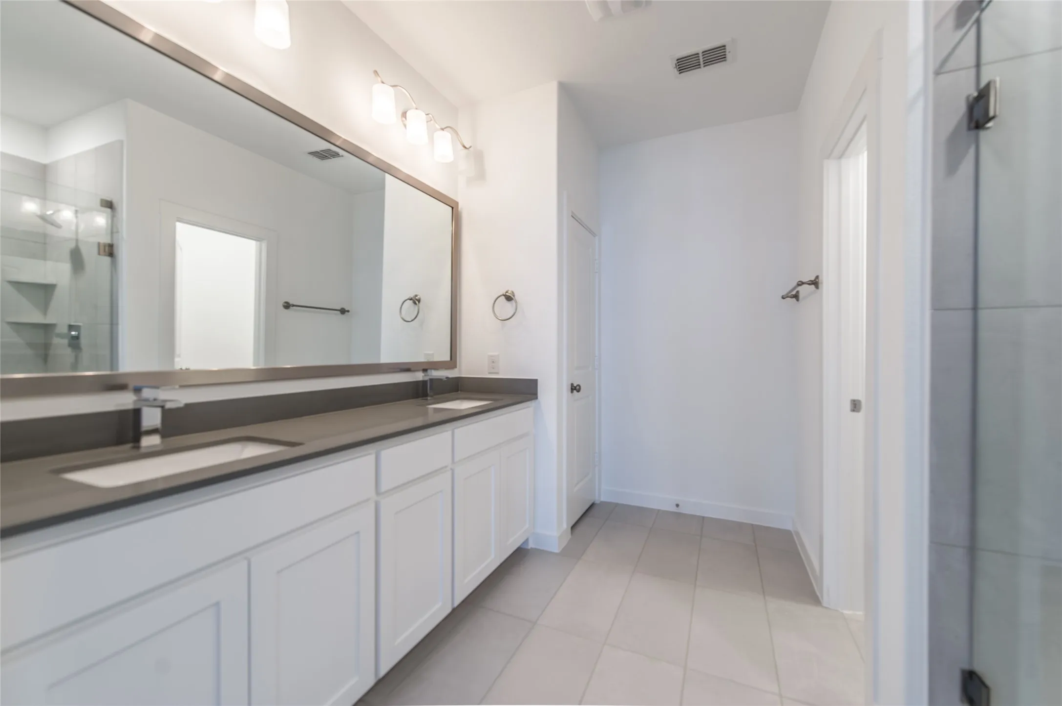 Townhouse For Rent in Collin County , 1540 Navasota Trail, Plano, Texas 75075, 3 Bedrooms, 3 Bathrooms, 2 Garage spaces, 2,064 Sqft, built in 2019, Price $2,750, mls#21315276, Real Estate Agent in Plano, Homes For Rent in Collin county, Homes For Rent in Plano, Realtor in Plano Texas, Real Estate Brokerage Independent Realty Texas, Luminita Cordes Realtor