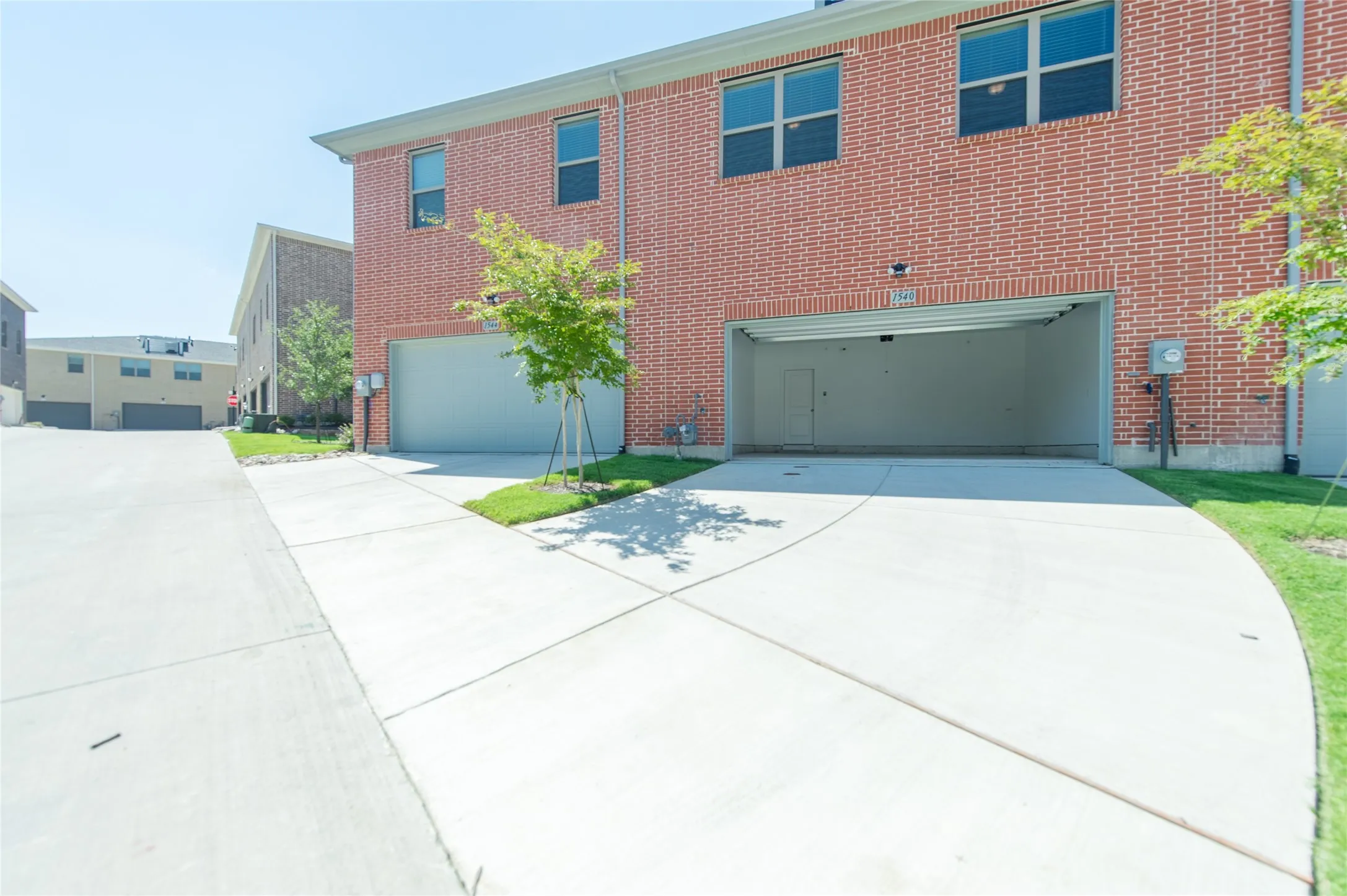 Townhouse For Rent in Collin County , 1540 Navasota Trail, Plano, Texas 75075, 3 Bedrooms, 3 Bathrooms, 2 Garage spaces, 2,064 Sqft, built in 2019, Price $2,750, mls#21315276, Real Estate Agent in Plano, Homes For Rent in Collin county, Homes For Rent in Plano, Realtor in Plano Texas, Real Estate Brokerage Independent Realty Texas, Luminita Cordes Realtor