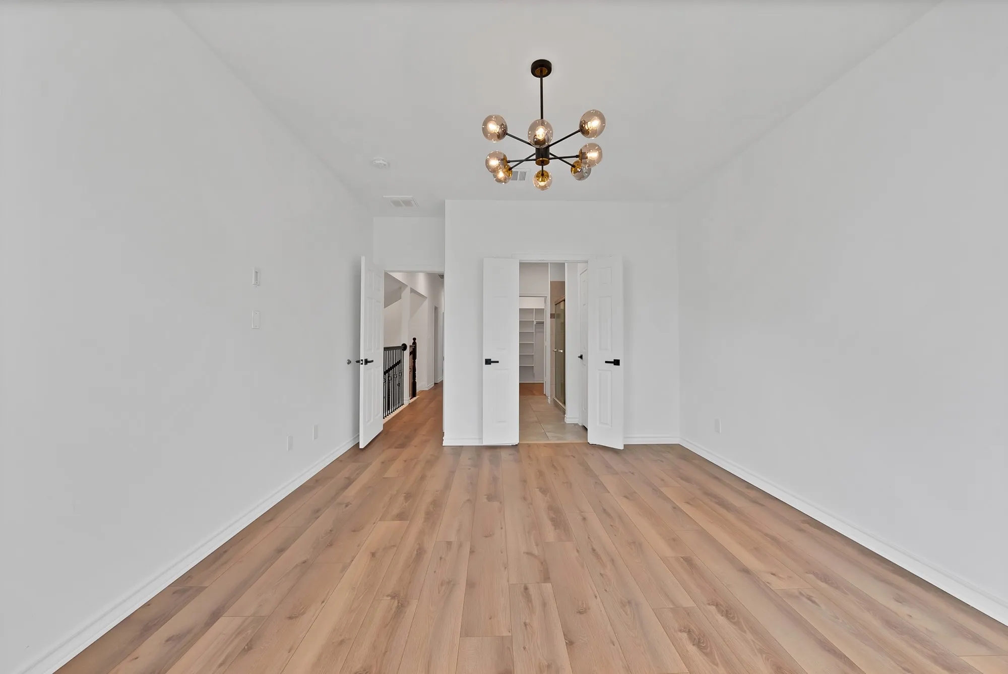 Single Family Residence For Sale in Tarrant County , 1008 20th Street, Fort Worth, Texas 76164, 3 Bedroom, 3 Bathroom, 2 Garage spaces, 1,792 Sqft, built in 2020, mls#21314823, Real Estate Agent in Fort Worth, Homes For Sale in Tarrant county, Homes For Sale in Fort Worth, Realtor in Fort Worth Texas, Real Estate Brokerage Independent Realty Texas, Luminita Cordes Realtor