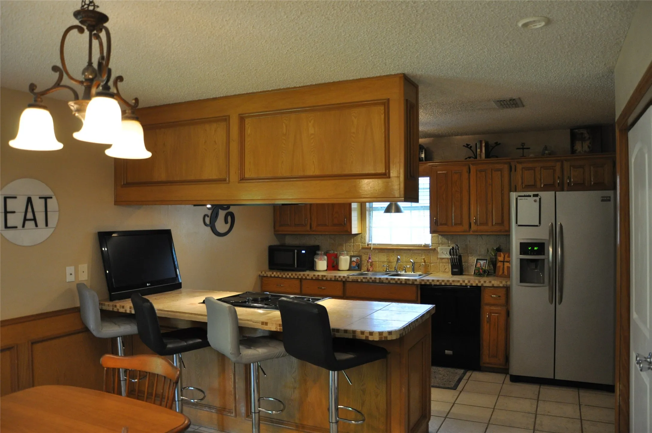 Single Family Residence For Sale in Hopkins County , 1021 Markeda, Sulphur Springs, Texas 75482, 3 Bedroom, 2 Bathroom, 2 Garage spaces, 1,513 Sqft, built in 1987, mls#21309105, Real Estate Agent in Sulphur Springs, Homes For Sale in Hopkins county, Homes For Sale in Sulphur Springs, Realtor in Sulphur Springs Texas, Real Estate Brokerage Independent Realty Texas, Luminita Cordes Realtor