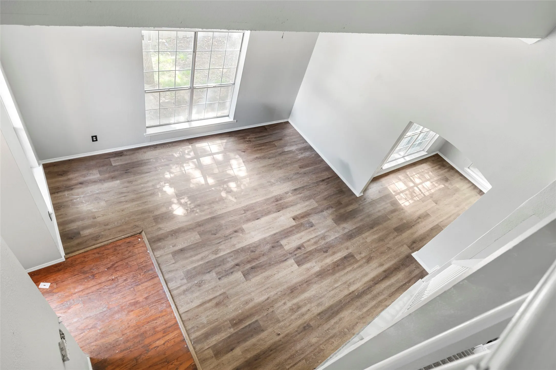 Single Family Residence For Sale in Tarrant County , 5112 Oak Gate Court, Arlington, Texas 76016, 4 Bedroom, 3 Bathroom, 2 Garage spaces, 2,434 Sqft, built in 1988, mls#21314639, Real Estate Agent in Arlington, Homes For Sale in Tarrant county, Homes For Sale in Arlington, Realtor in Arlington Texas, Real Estate Brokerage Independent Realty Texas, Luminita Cordes Realtor