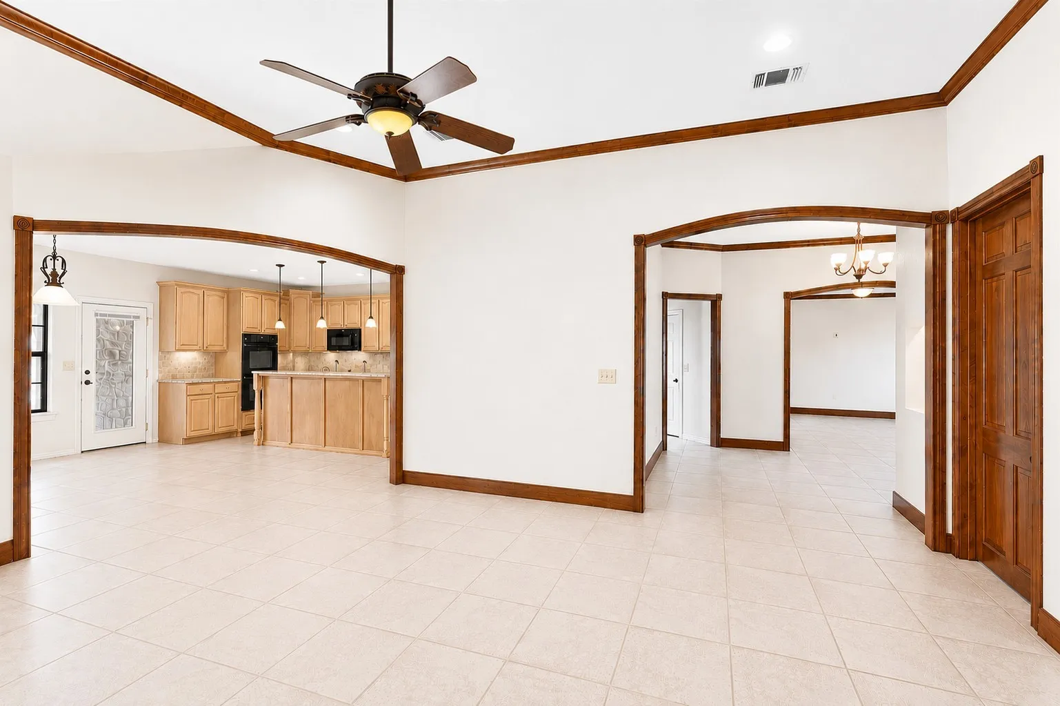Wow, look at the dining room, living room and great room all at once!  Talk about openness!