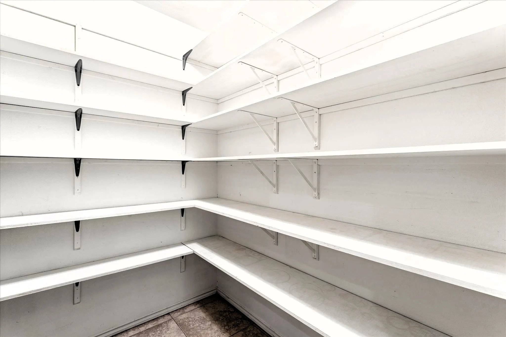 Oh My! This Closet is a Perfect Fit for Shoe Lovers!