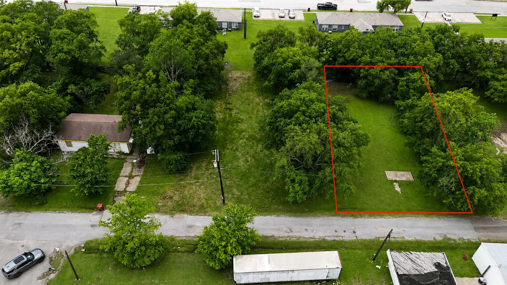 Unimproved Land For Sale in Fannin County , 810 E 3rd Street, Bonham, Texas 75418, 0, 0, Garage spaces, 0 Sqft, built in 0, Price $40,000, mls#21311967, Real Estate Agent in Bonham, Homes For Sale in Fannin county, Homes For Sale in Bonham, Realtor in Bonham Texas, Real Estate Brokerage Independent Realty Texas, Luminita Cordes Realtor