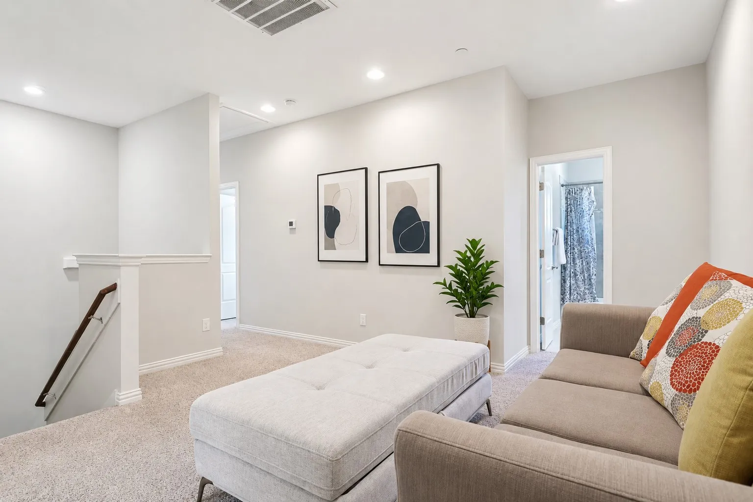 Townhouse For Sale in Dallas County , 1970 Timber Oaks Drive, Garland, Texas 75040, 5 Bedroom, 3 Bathroom, 2 Garage spaces, 2,146 Sqft, built in 2018, mls#21313685, Real Estate Agent in Garland, Homes For Sale in Dallas county, Homes For Sale in Garland, Realtor in Garland Texas, Real Estate Brokerage Independent Realty Texas, Luminita Cordes Realtor