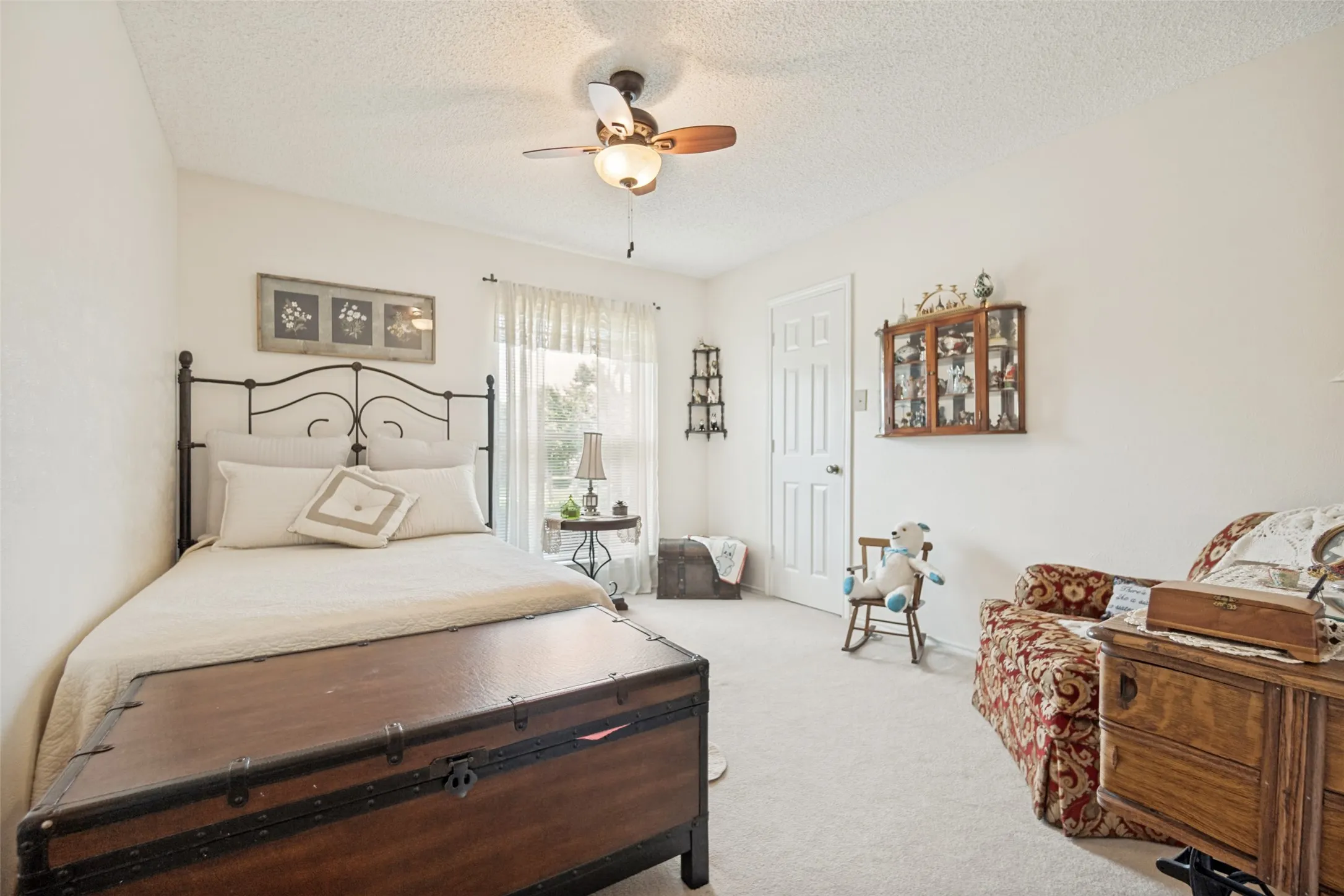 Single Family Residence For Sale in Dallas County , 4609 Silverthorn Drive, Mesquite, Texas 75150, 3 Bedroom, 2 Bathroom, 2 Garage spaces, 2,283 Sqft, built in 1984, mls#21315352, Real Estate Agent in Mesquite, Homes For Sale in Dallas county, Homes For Sale in Mesquite, Realtor in Mesquite Texas, Real Estate Brokerage Independent Realty Texas, Luminita Cordes Realtor