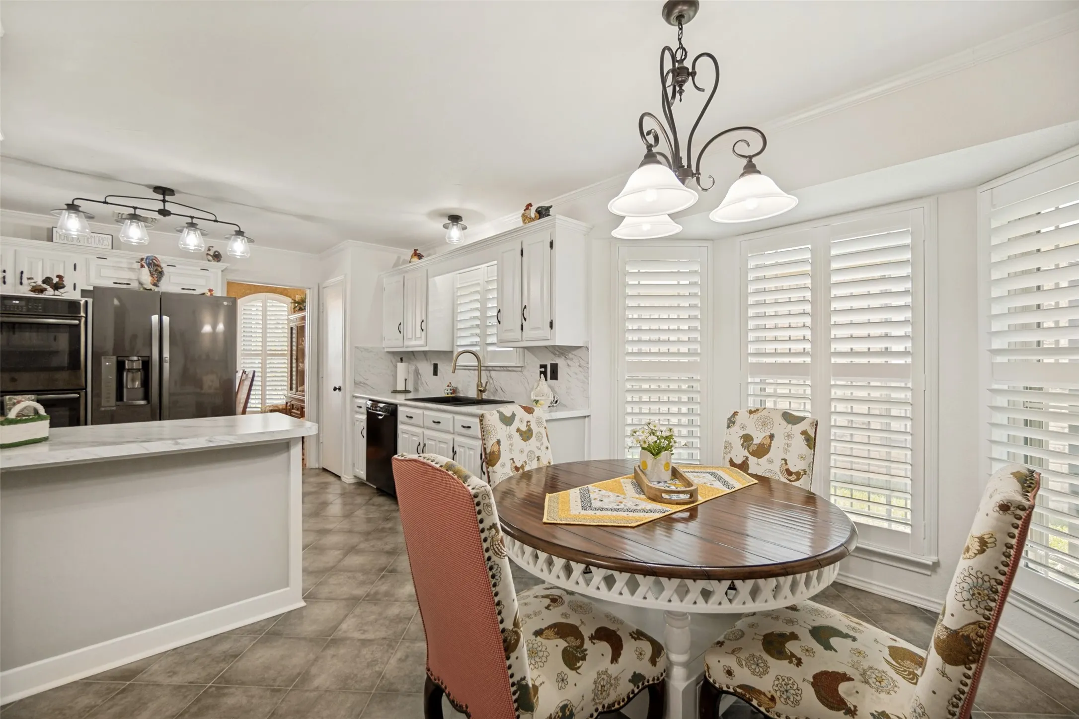 Single Family Residence For Sale in Dallas County , 4609 Silverthorn Drive, Mesquite, Texas 75150, 3 Bedroom, 2 Bathroom, 2 Garage spaces, 2,283 Sqft, built in 1984, mls#21315352, Real Estate Agent in Mesquite, Homes For Sale in Dallas county, Homes For Sale in Mesquite, Realtor in Mesquite Texas, Real Estate Brokerage Independent Realty Texas, Luminita Cordes Realtor