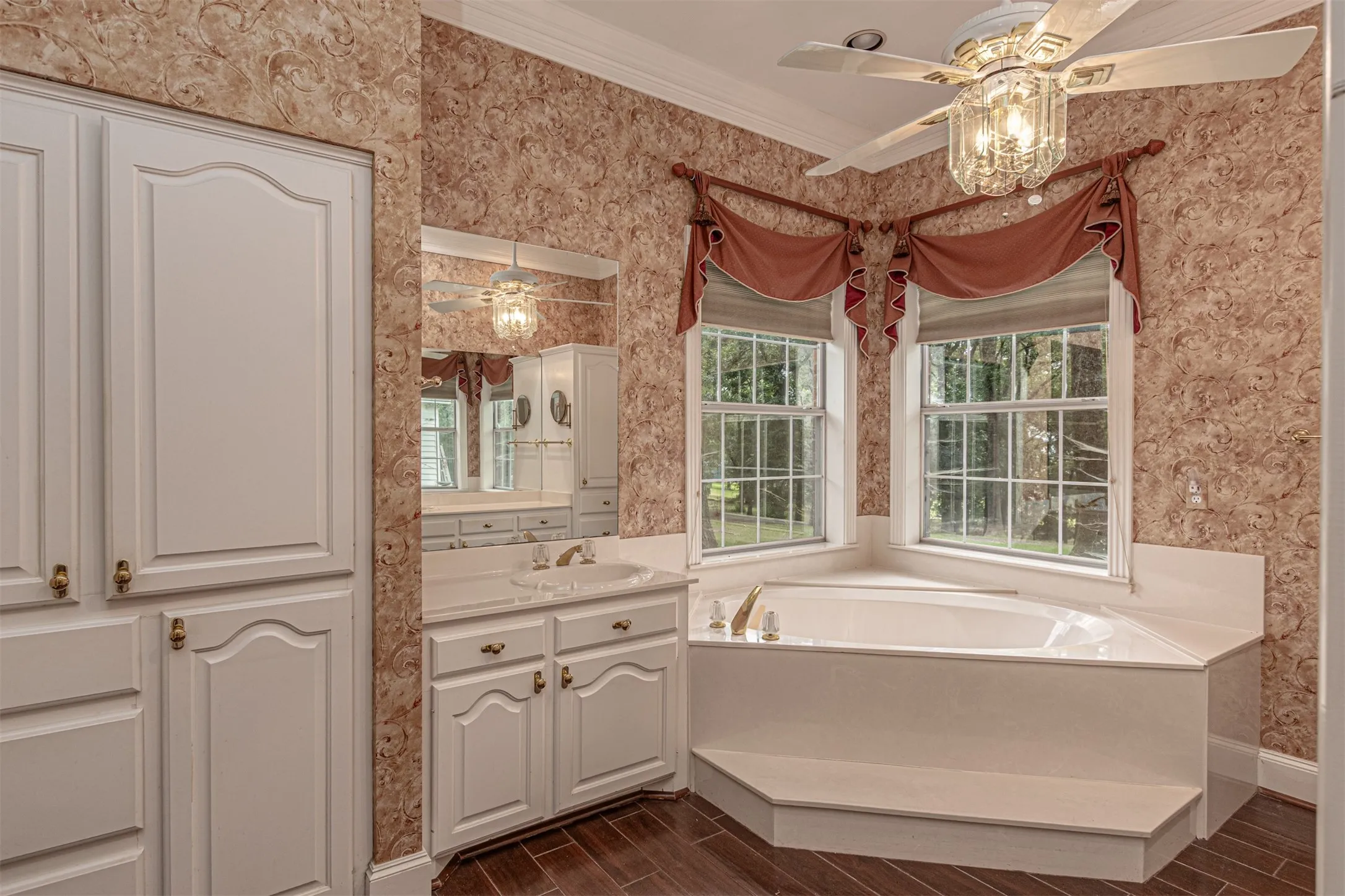 Single Family Residence For Sale in Wood County , 2604 FM 514, Yantis, Texas 75497, 4 Bedroom, 4 Bathroom, 4 Garage spaces, 4,101 Sqft, built in 1994, mls#21315342, Real Estate Agent in Yantis, Homes For Sale in Wood county, Homes For Sale in Yantis, Realtor in Yantis Texas, Real Estate Brokerage Independent Realty Texas, Luminita Cordes Realtor