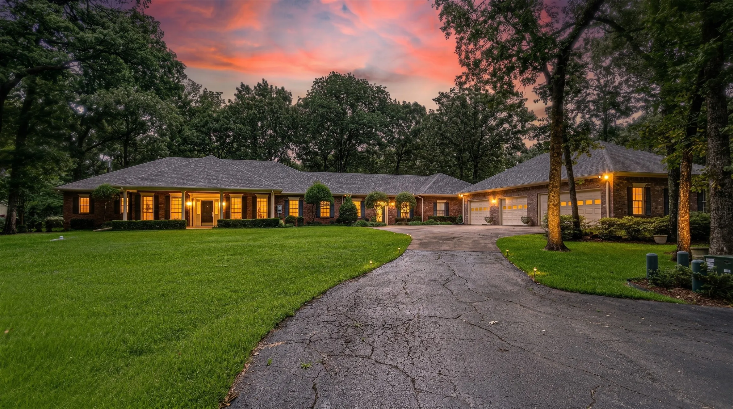 Single Family Residence For Sale in Wood County , 2604 FM 514, Yantis, Texas 75497, 4 Bedroom, 4 Bathroom, 4 Garage spaces, 4,101 Sqft, built in 1994, mls#21315342, Real Estate Agent in Yantis, Homes For Sale in Wood county, Homes For Sale in Yantis, Realtor in Yantis Texas, Real Estate Brokerage Independent Realty Texas, Luminita Cordes Realtor