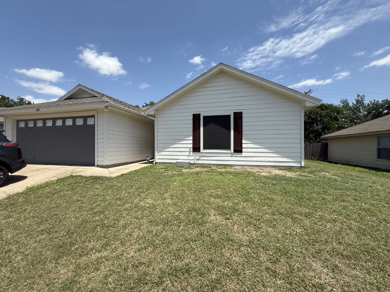 Single Family Residence For Sale in Tarrant County , 4017 Devonaire Drive, Fort Worth, Texas 76008, 3 Bedroom, 2 Bathroom, 2 Garage spaces, 1,332 Sqft, built in 2001, mls#21310046, Real Estate Agent in Fort Worth, Homes For Sale in Tarrant county, Homes For Sale in Fort Worth, Realtor in Fort Worth Texas, Real Estate Brokerage Independent Realty Texas, Luminita Cordes Realtor