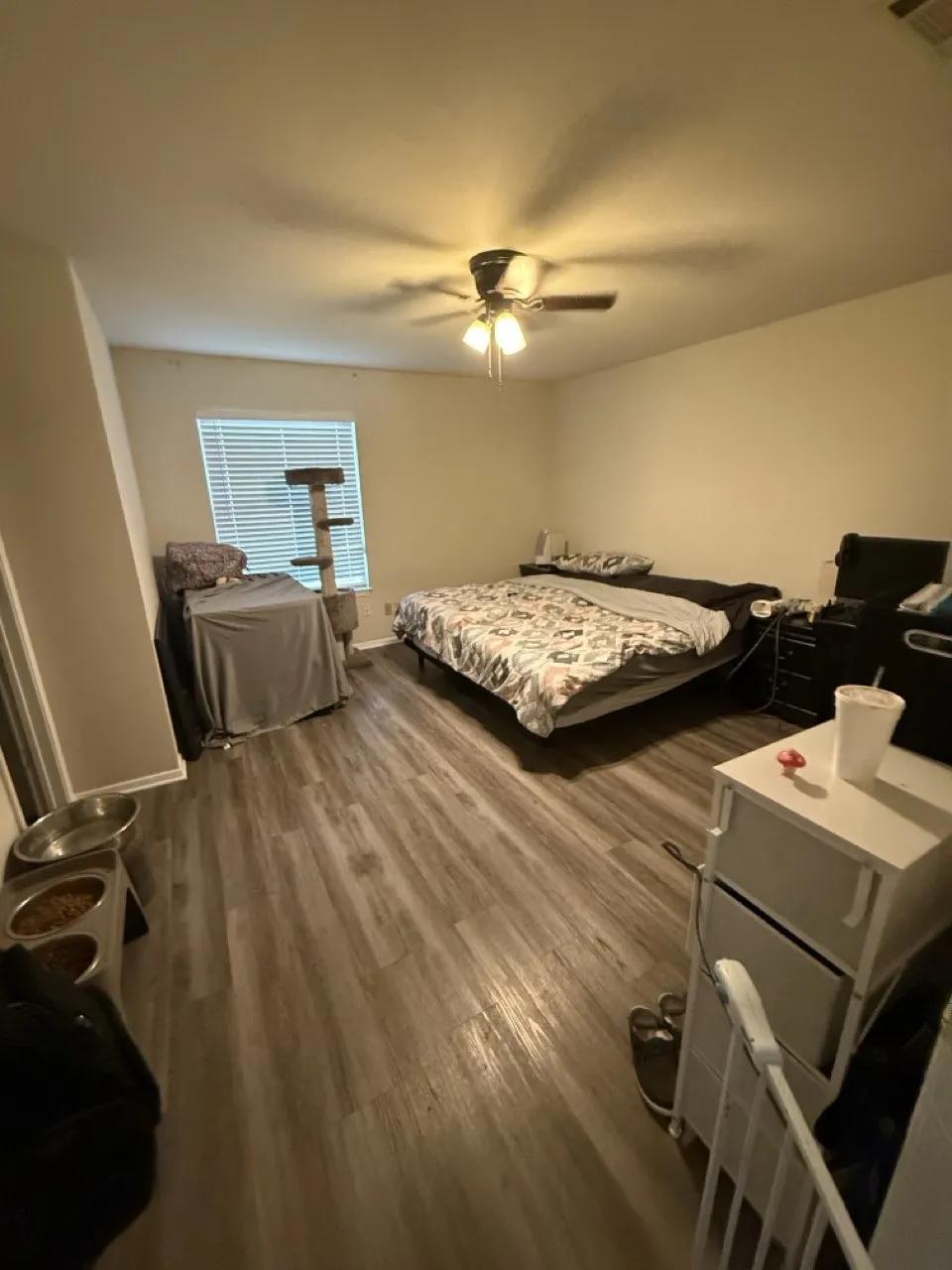 Single Family Residence For Sale in Tarrant County , 4017 Devonaire Drive, Fort Worth, Texas 76008, 3 Bedroom, 2 Bathroom, 2 Garage spaces, 1,332 Sqft, built in 2001, mls#21310046, Real Estate Agent in Fort Worth, Homes For Sale in Tarrant county, Homes For Sale in Fort Worth, Realtor in Fort Worth Texas, Real Estate Brokerage Independent Realty Texas, Luminita Cordes Realtor