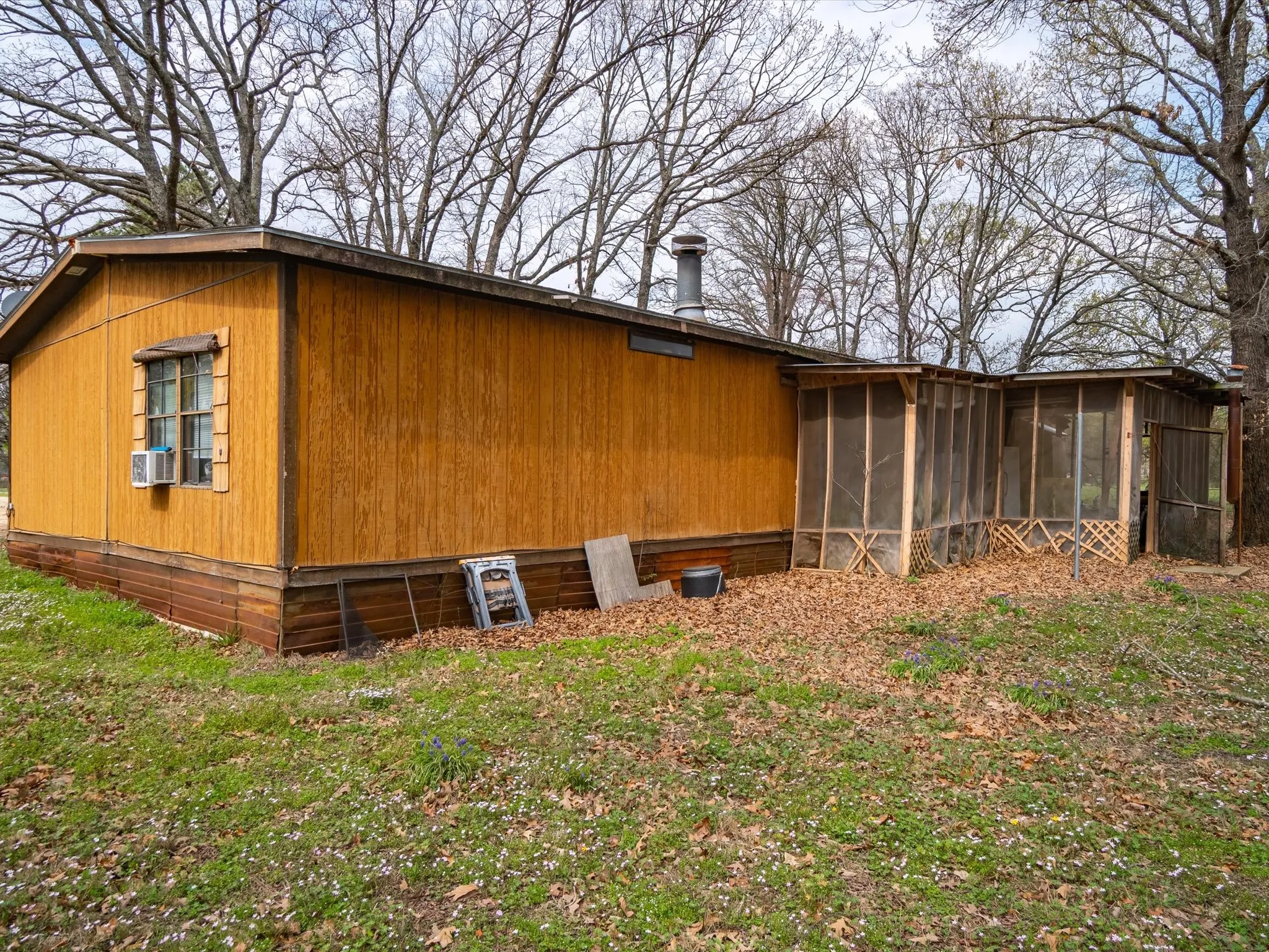 View of side of home