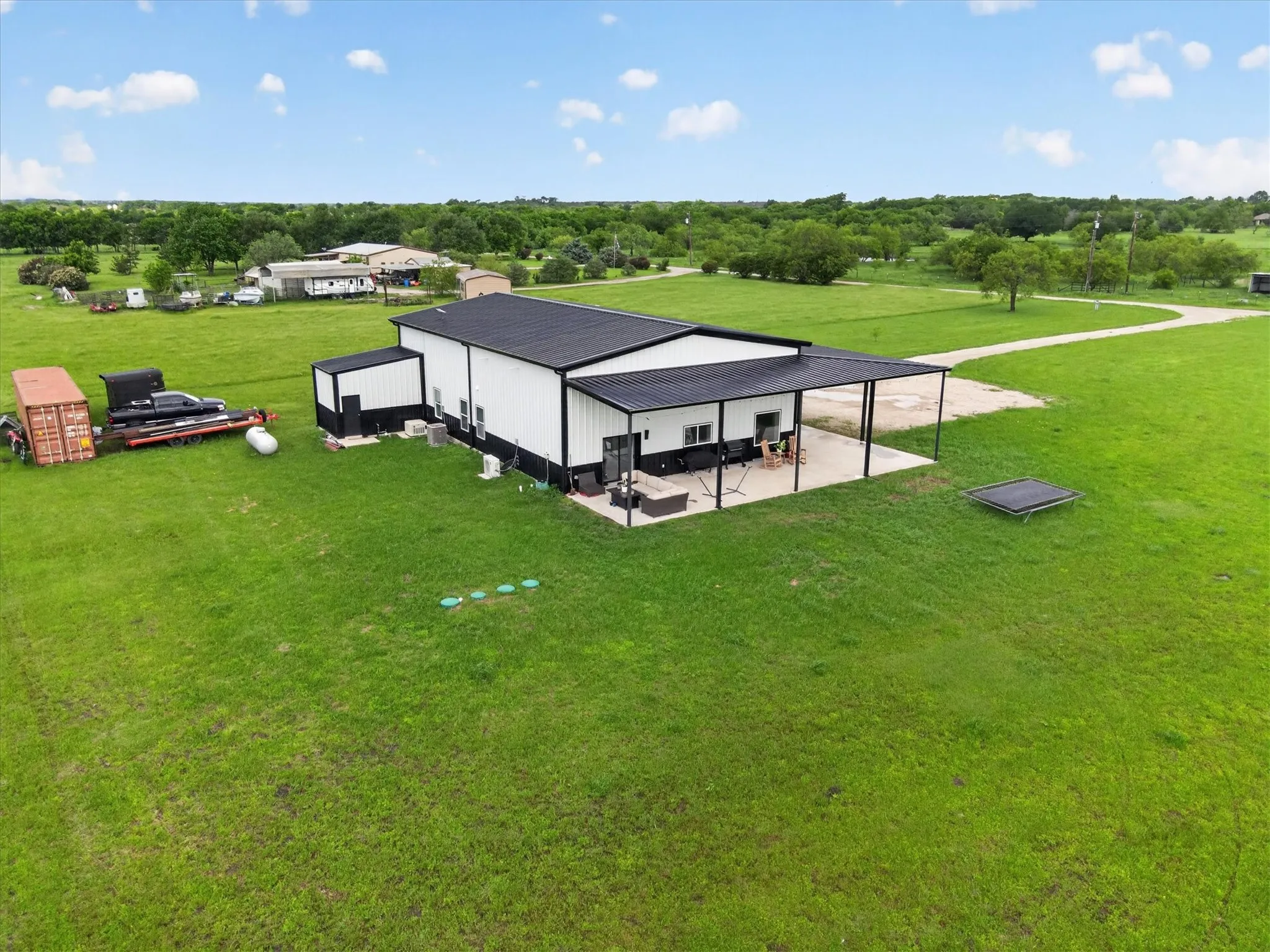 Single Family Residence For Sale in Denton County , 9082 Wolfe Run, Ponder, Texas 76259, 3 Bedroom, 1 Bathroom, 3 Garage spaces, 2,400 Sqft, built in 2024, mls#21311248, Real Estate Agent in Ponder, Homes For Sale in Denton county, Homes For Sale in Ponder, Realtor in Ponder Texas, Real Estate Brokerage Independent Realty Texas, Luminita Cordes Realtor