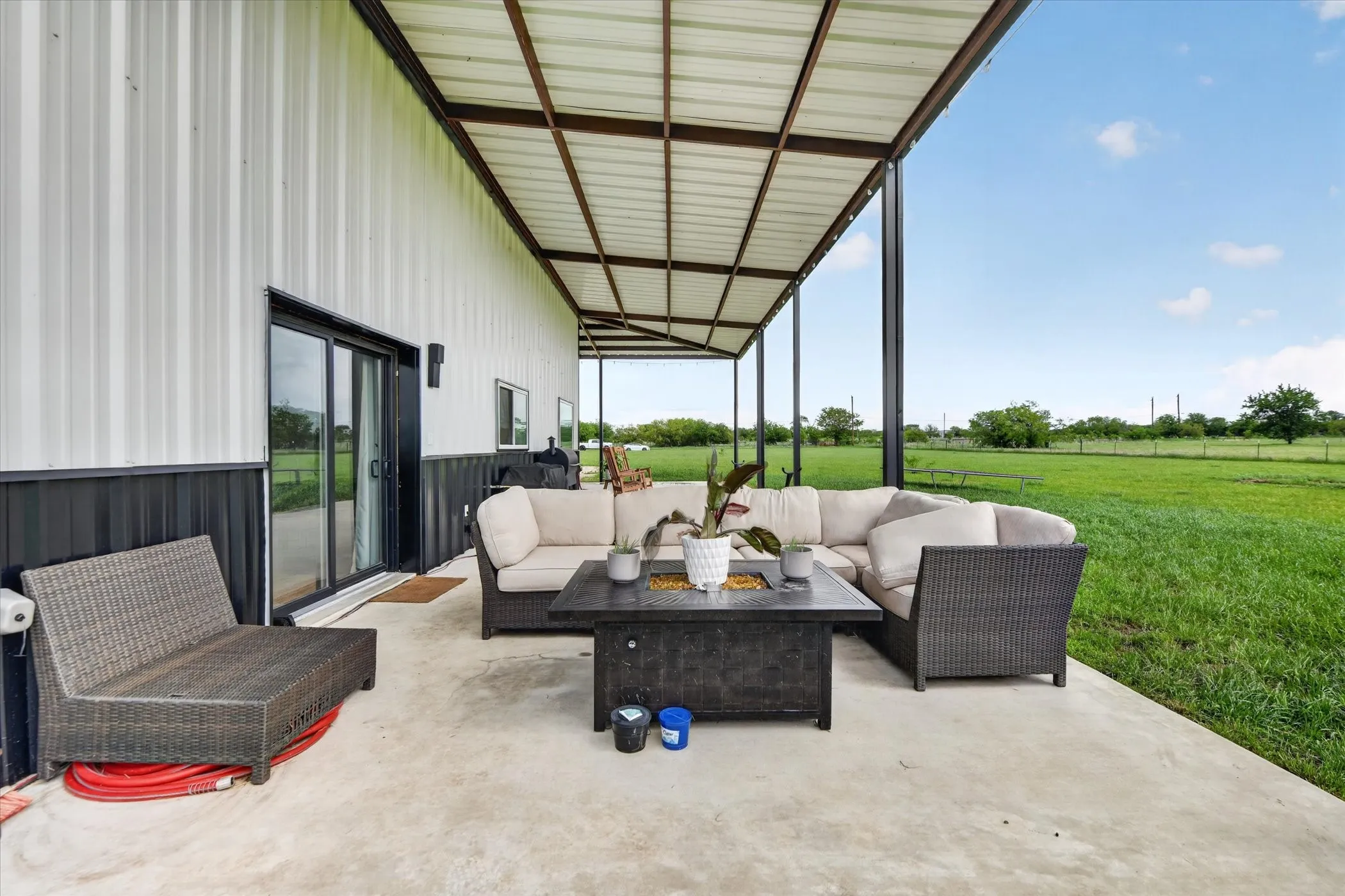 Single Family Residence For Sale in Denton County , 9082 Wolfe Run, Ponder, Texas 76259, 3 Bedroom, 1 Bathroom, 3 Garage spaces, 2,400 Sqft, built in 2024, mls#21311248, Real Estate Agent in Ponder, Homes For Sale in Denton county, Homes For Sale in Ponder, Realtor in Ponder Texas, Real Estate Brokerage Independent Realty Texas, Luminita Cordes Realtor