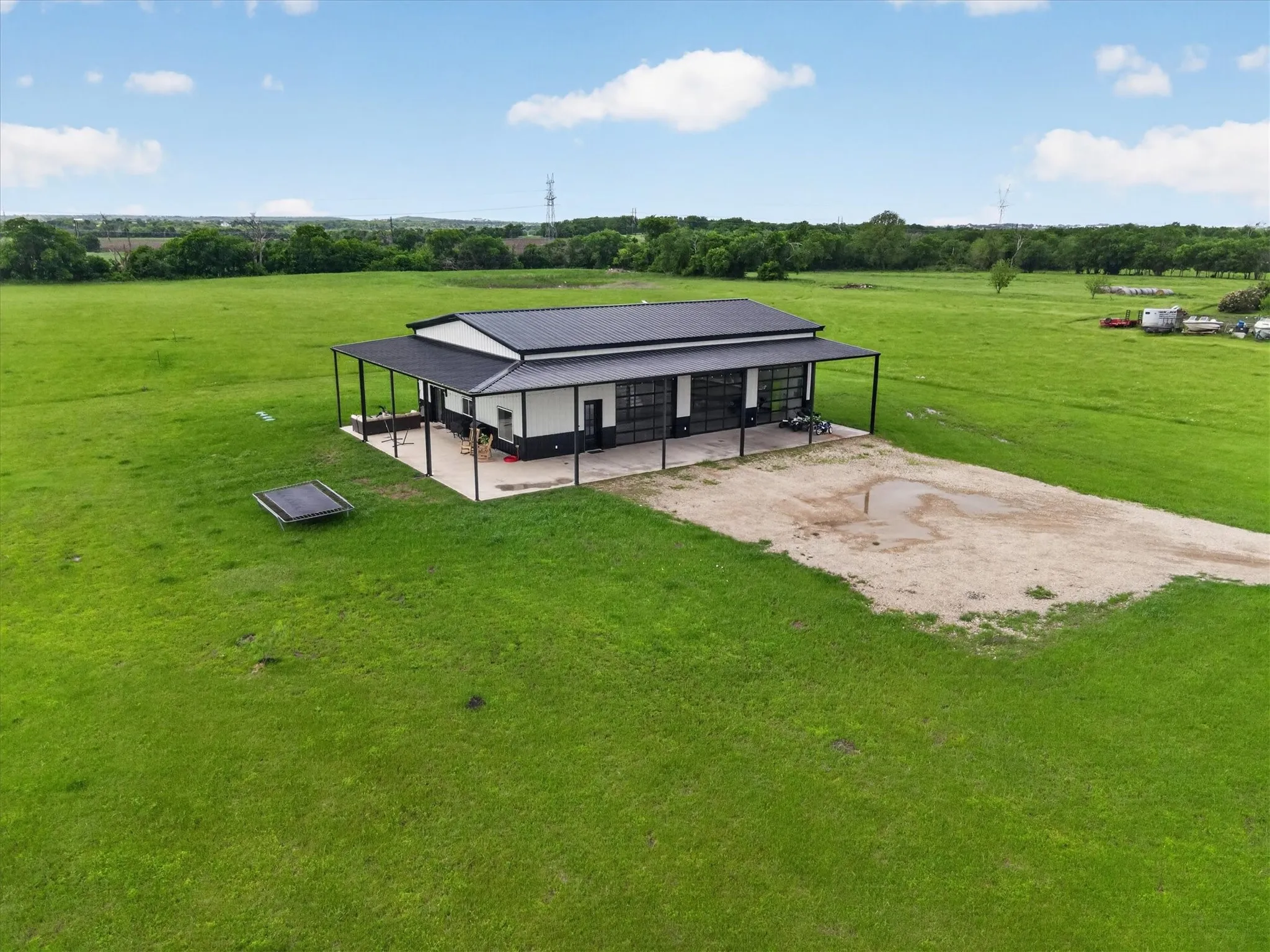 Single Family Residence For Sale in Denton County , 9082 Wolfe Run, Ponder, Texas 76259, 3 Bedroom, 1 Bathroom, 3 Garage spaces, 2,400 Sqft, built in 2024, mls#21311248, Real Estate Agent in Ponder, Homes For Sale in Denton county, Homes For Sale in Ponder, Realtor in Ponder Texas, Real Estate Brokerage Independent Realty Texas, Luminita Cordes Realtor