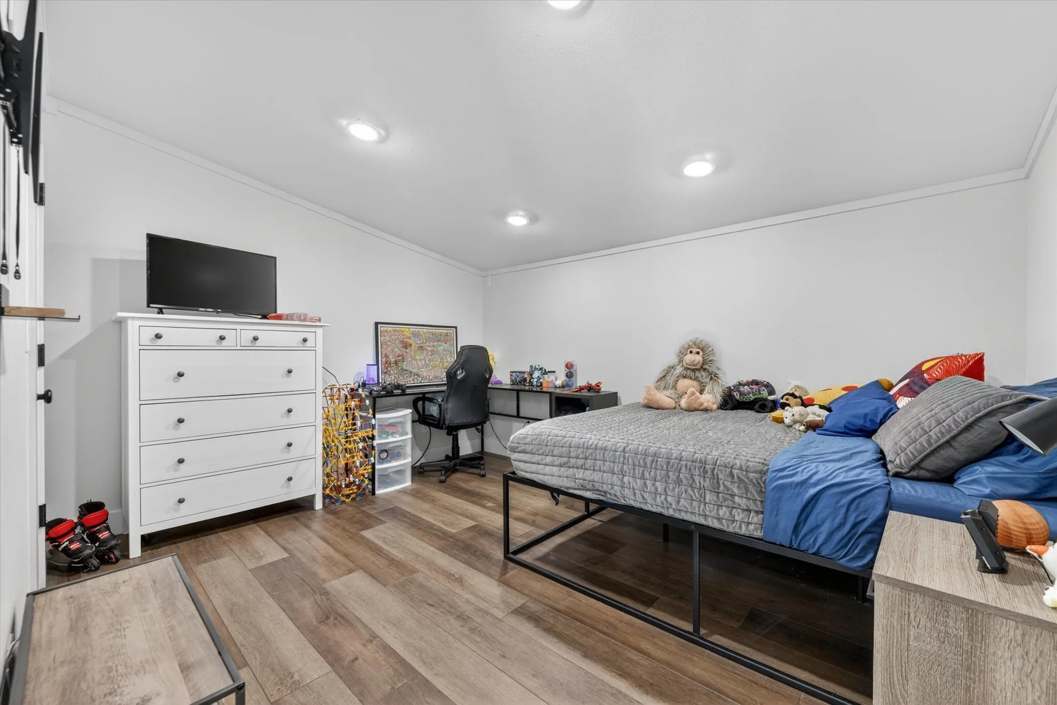 Single Family Residence For Sale in Denton County , 9082 Wolfe Run, Ponder, Texas 76259, 3 Bedroom, 1 Bathroom, 3 Garage spaces, 2,400 Sqft, built in 2024, mls#21311248, Real Estate Agent in Ponder, Homes For Sale in Denton county, Homes For Sale in Ponder, Realtor in Ponder Texas, Real Estate Brokerage Independent Realty Texas, Luminita Cordes Realtor