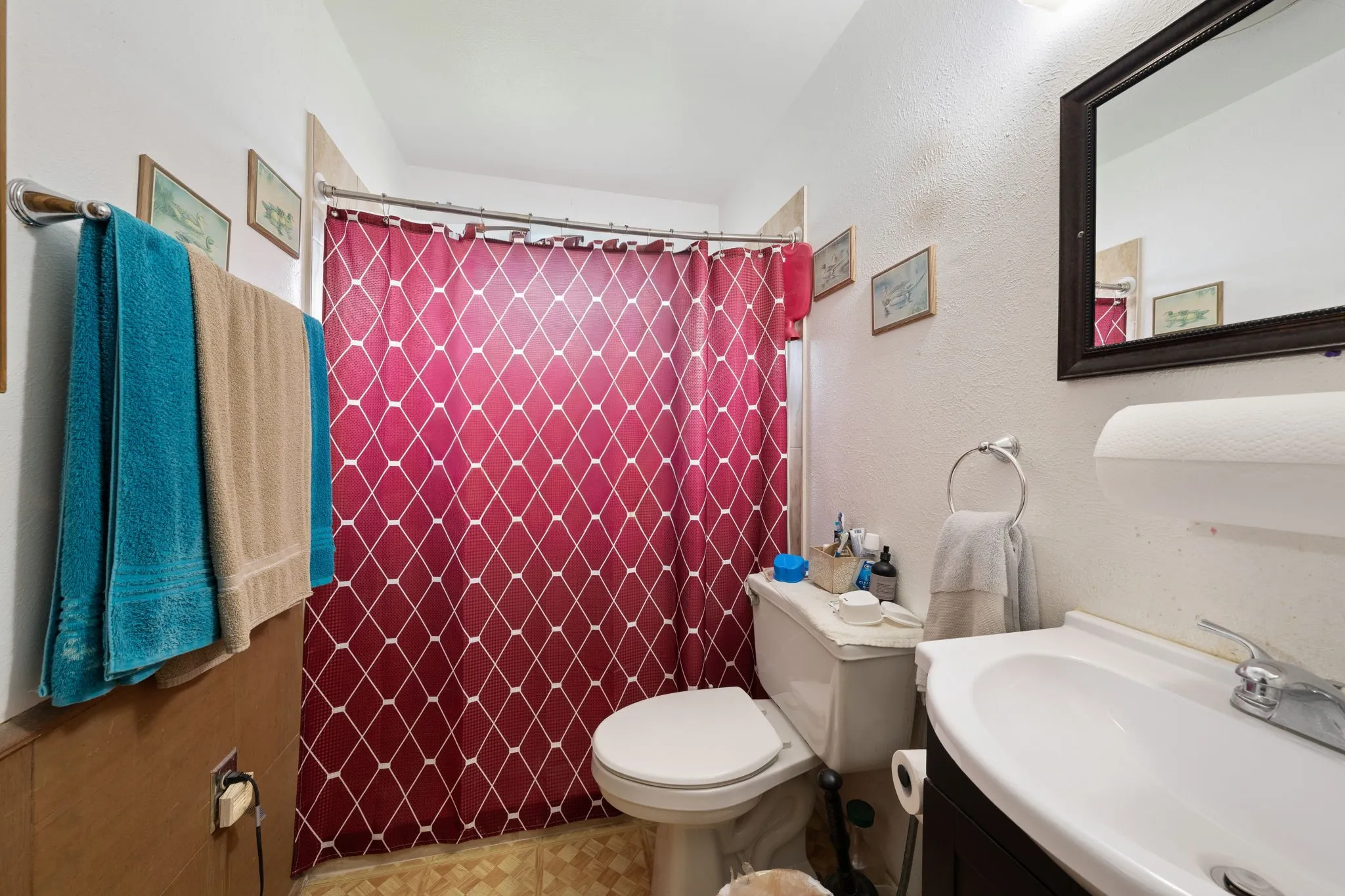 Single Family Residence For Sale in Dallas County , 546 Sun Valley Drive, Duncanville, Texas 75116, 3 Bedroom, 1 Bathroom, 1 Garage spaces, 1,032 Sqft, built in 1961, mls#21315425, Real Estate Agent in Duncanville, Homes For Sale in Dallas county, Homes For Sale in Duncanville, Realtor in Duncanville Texas, Real Estate Brokerage Independent Realty Texas, Luminita Cordes Realtor