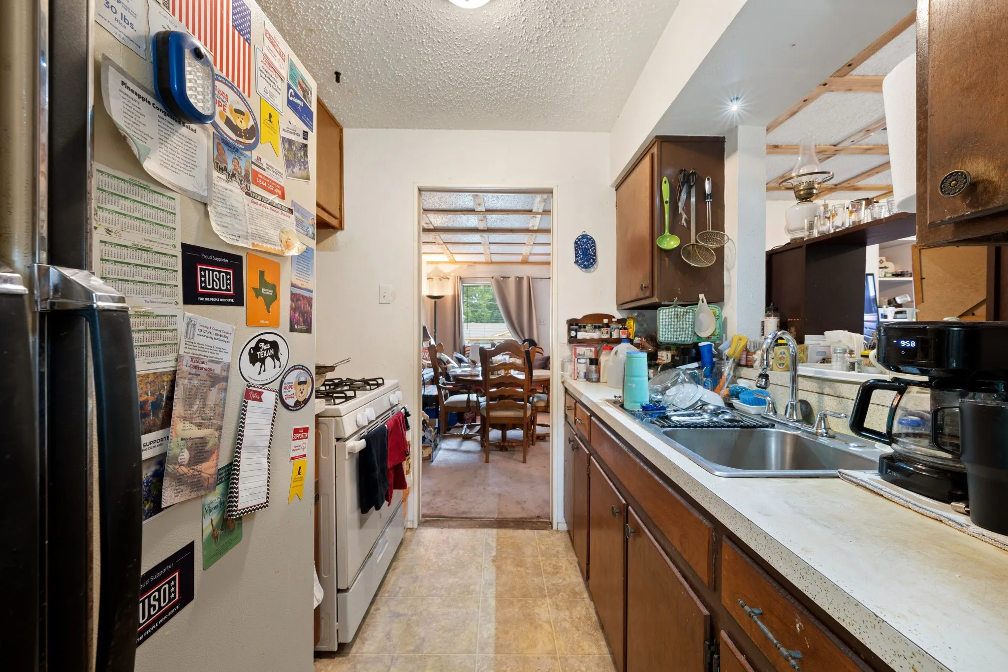 Single Family Residence For Sale in Dallas County , 546 Sun Valley Drive, Duncanville, Texas 75116, 3 Bedroom, 1 Bathroom, 1 Garage spaces, 1,032 Sqft, built in 1961, mls#21315425, Real Estate Agent in Duncanville, Homes For Sale in Dallas county, Homes For Sale in Duncanville, Realtor in Duncanville Texas, Real Estate Brokerage Independent Realty Texas, Luminita Cordes Realtor