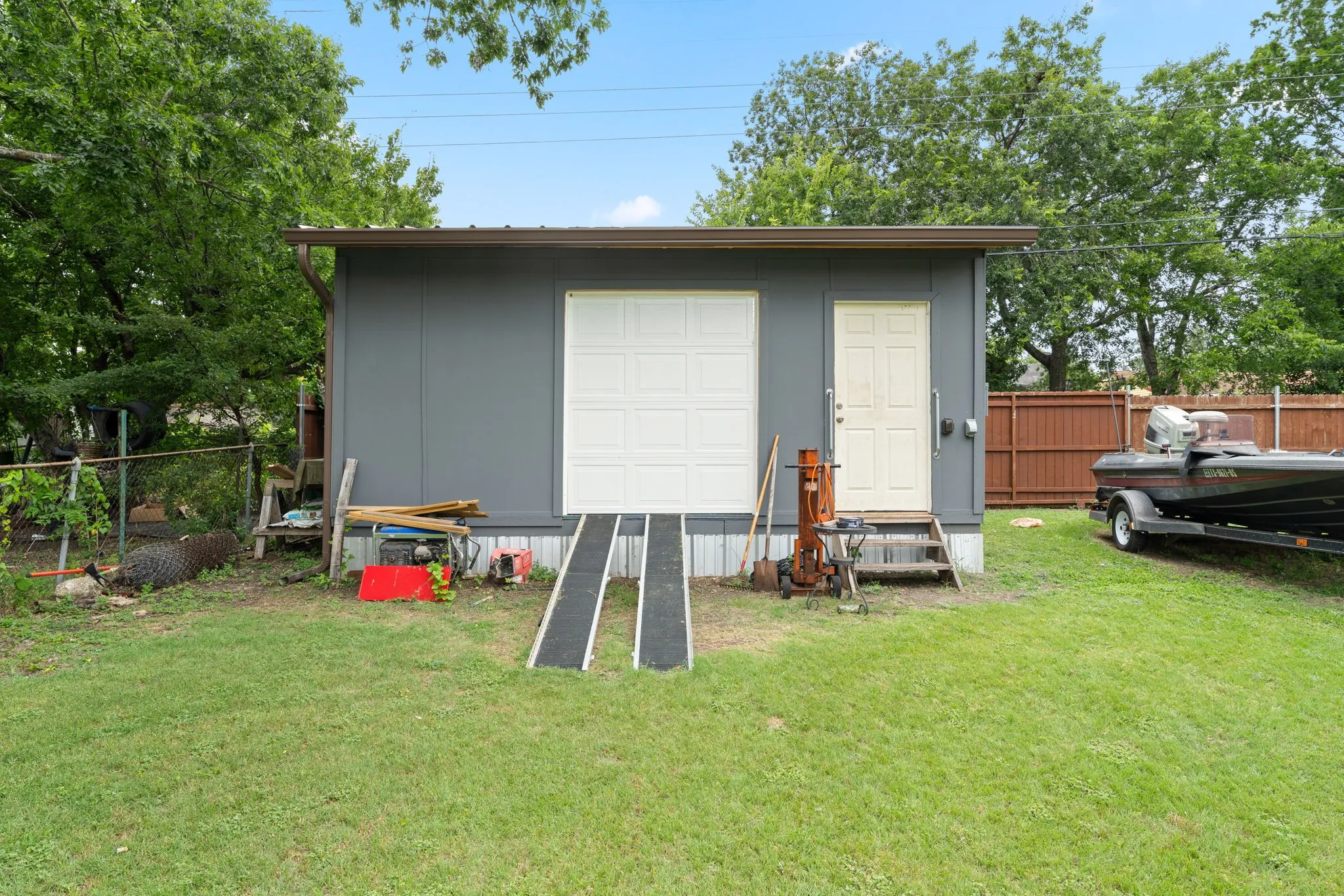 Single Family Residence For Sale in Dallas County , 546 Sun Valley Drive, Duncanville, Texas 75116, 3 Bedroom, 1 Bathroom, 1 Garage spaces, 1,032 Sqft, built in 1961, mls#21315425, Real Estate Agent in Duncanville, Homes For Sale in Dallas county, Homes For Sale in Duncanville, Realtor in Duncanville Texas, Real Estate Brokerage Independent Realty Texas, Luminita Cordes Realtor