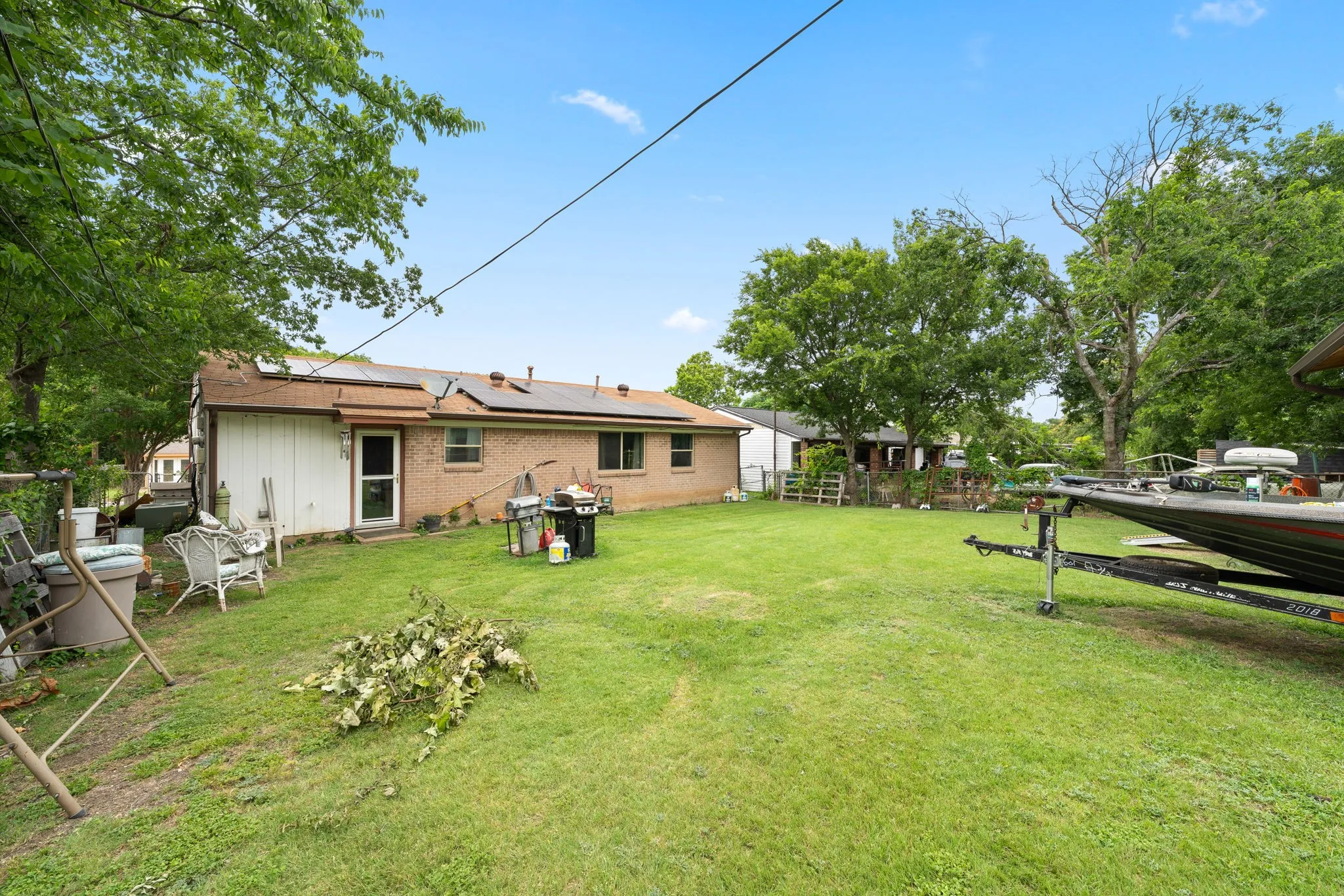 Single Family Residence For Sale in Dallas County , 546 Sun Valley Drive, Duncanville, Texas 75116, 3 Bedroom, 1 Bathroom, 1 Garage spaces, 1,032 Sqft, built in 1961, mls#21315425, Real Estate Agent in Duncanville, Homes For Sale in Dallas county, Homes For Sale in Duncanville, Realtor in Duncanville Texas, Real Estate Brokerage Independent Realty Texas, Luminita Cordes Realtor