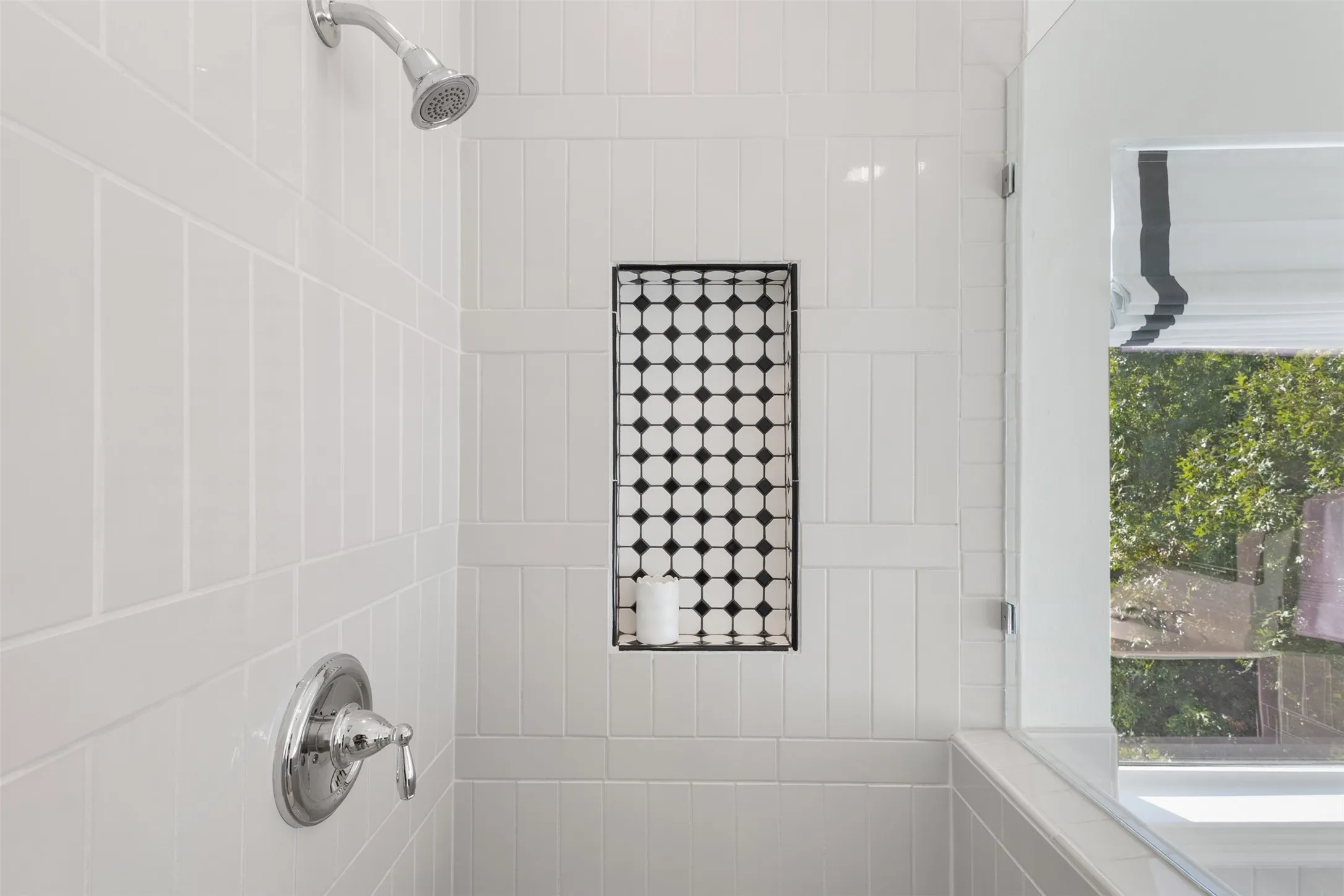 For Sale in Dallas County , 5702 Hudson Street 6, Dallas, Texas 75206, 2 Bedrooms, 3 Bathrooms, 2 Garage spaces, 1,235 Sqft, built in 2005, Price $440,000, mls#21315429, Real Estate Agent in Dallas, Homes For Sale in Dallas county, Homes For Sale in Dallas, Realtor in Dallas Texas, Real Estate Brokerage Independent Realty Texas, Luminita Cordes Realtor