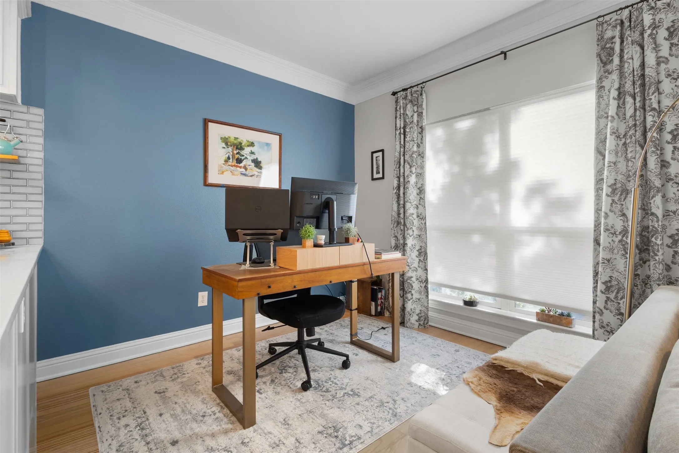 For Sale in Dallas County , 5702 Hudson Street 6, Dallas, Texas 75206, 2 Bedrooms, 3 Bathrooms, 2 Garage spaces, 1,235 Sqft, built in 2005, Price $440,000, mls#21315429, Real Estate Agent in Dallas, Homes For Sale in Dallas county, Homes For Sale in Dallas, Realtor in Dallas Texas, Real Estate Brokerage Independent Realty Texas, Luminita Cordes Realtor