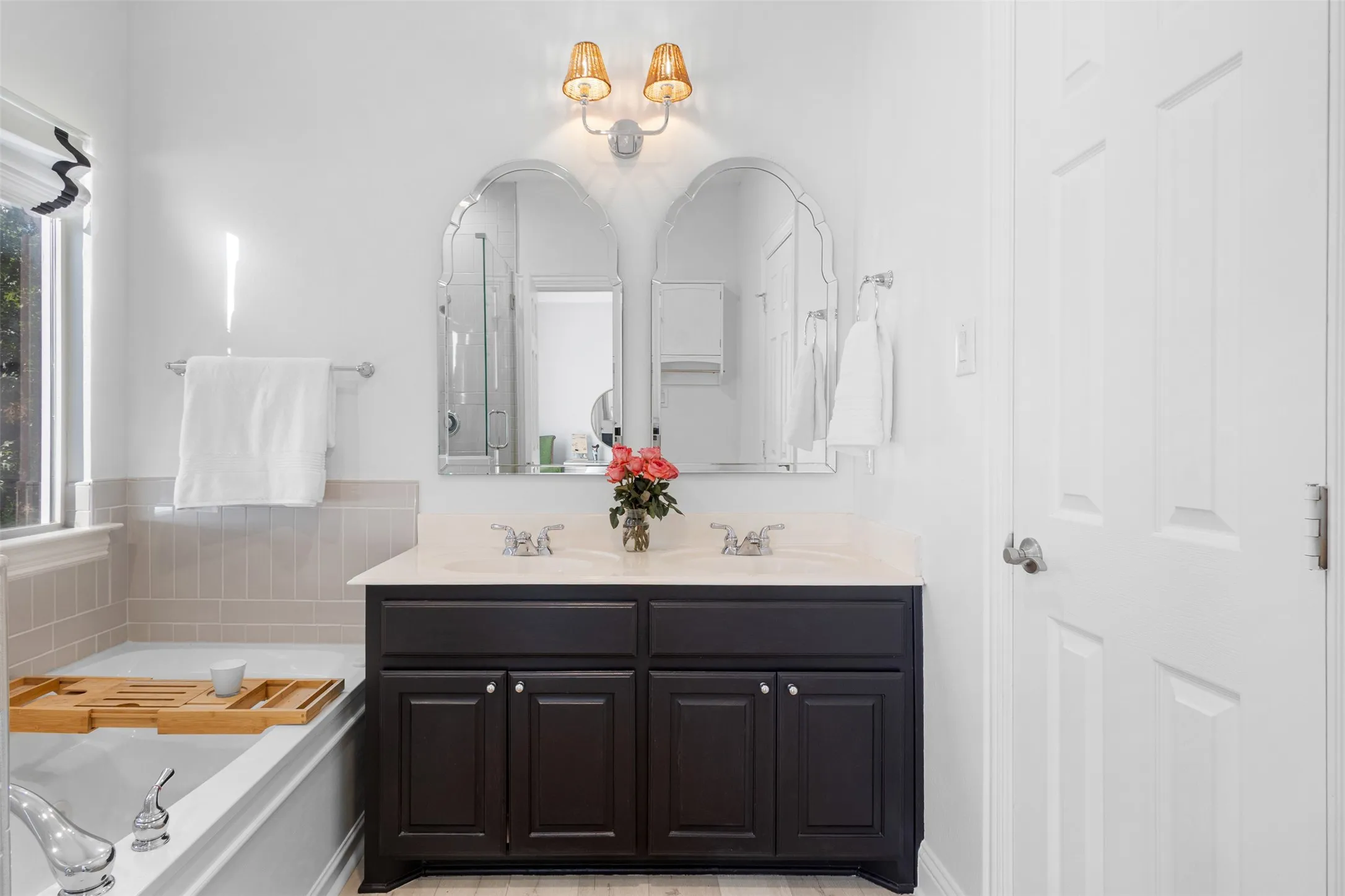 For Sale in Dallas County , 5702 Hudson Street 6, Dallas, Texas 75206, 2 Bedrooms, 3 Bathrooms, 2 Garage spaces, 1,235 Sqft, built in 2005, Price $440,000, mls#21315429, Real Estate Agent in Dallas, Homes For Sale in Dallas county, Homes For Sale in Dallas, Realtor in Dallas Texas, Real Estate Brokerage Independent Realty Texas, Luminita Cordes Realtor